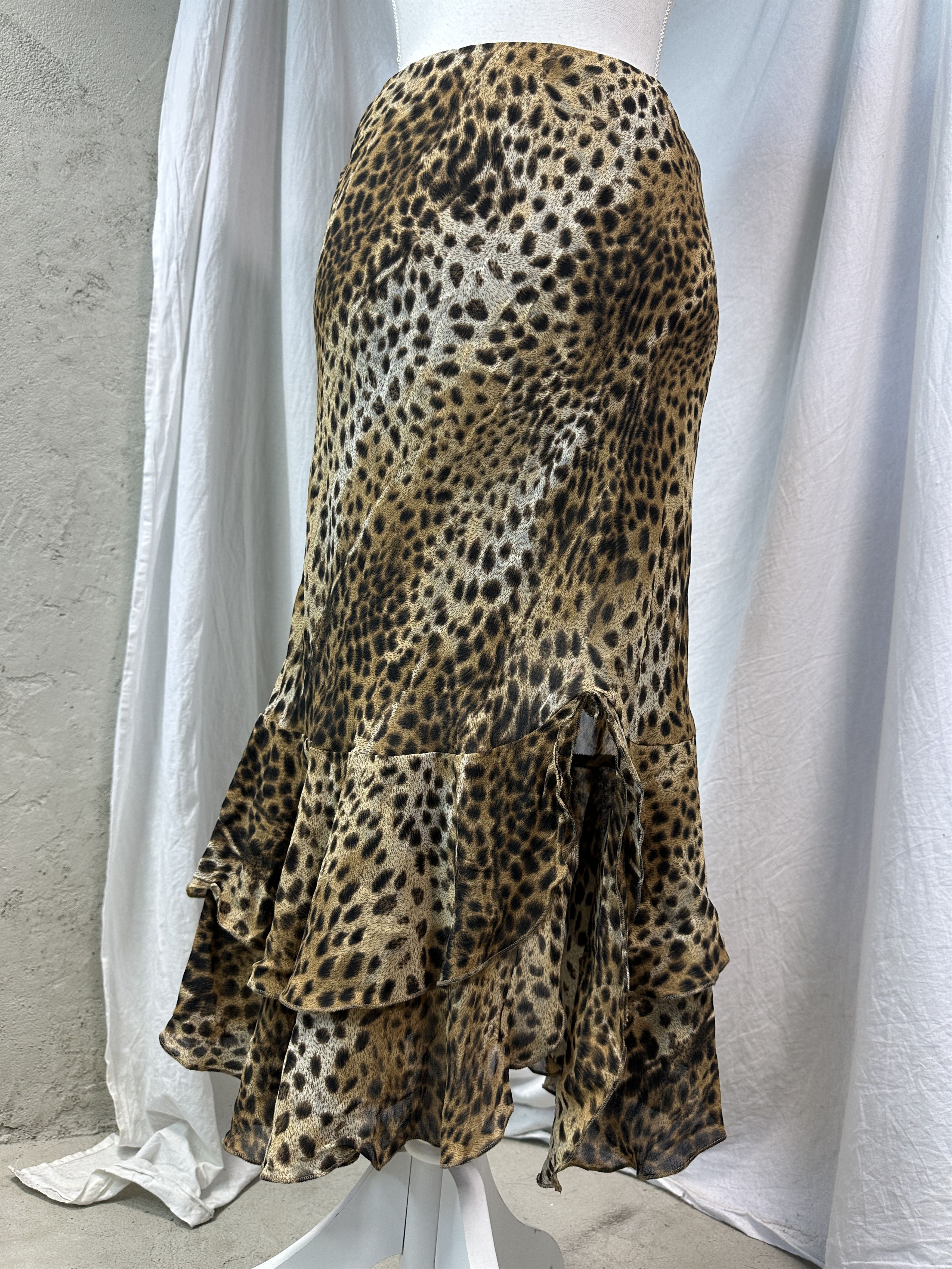 Vintage Vintage Asymmetrical Mesh Cheetah Maxi Skirt 00s Size 25" / US 0 / IT 36 - 1 Thumbnail