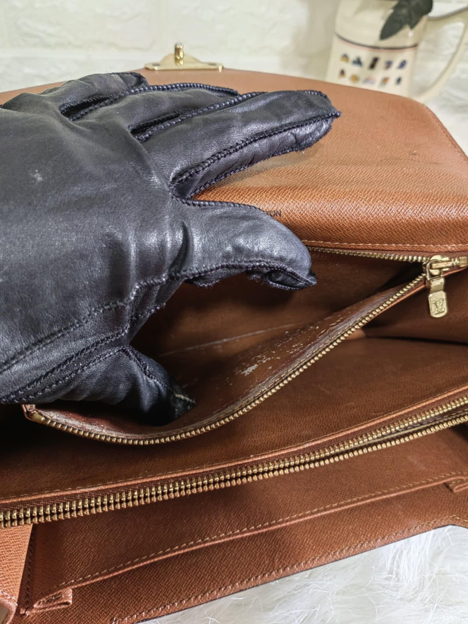 Louis Vuitton LOUIS VUITTON LV MONOGRAM CONCORDE SATCHEL TOP HANDLE BAG Size ONE SIZE - 11 Thumbnail
