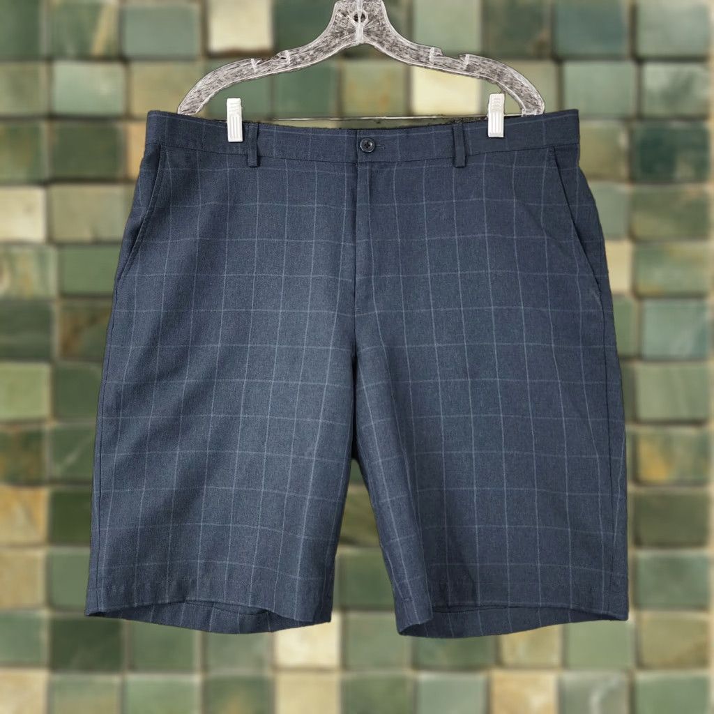 Izod IZOD Golf Mens Blue Plaid 100% Polyester Chino Golf Shorts Size 38 Size US 38 / EU 54 - 1 Thumbnail