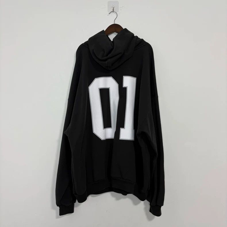 Balenciaga Balenciaga Loop basketball embroidery Logo sweater Size US XXS / EU 40 - 2 Thumbnail