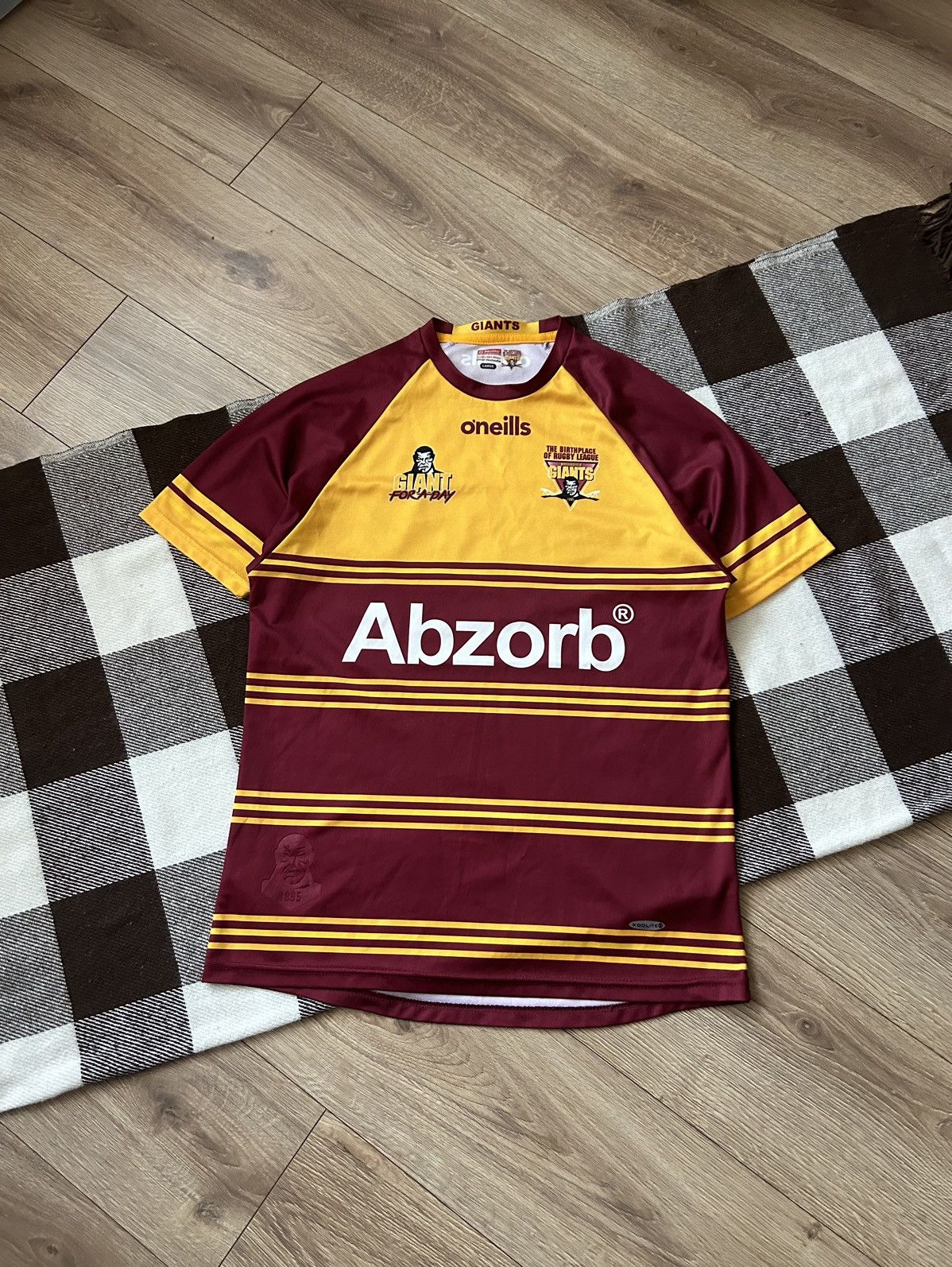 O'Neills × Sterling Ruby × Vintage Huddersfield Giants O’neills Rugby league jersey mens Size US M / EU 48-50 / 2 - 1 Thumbnail
