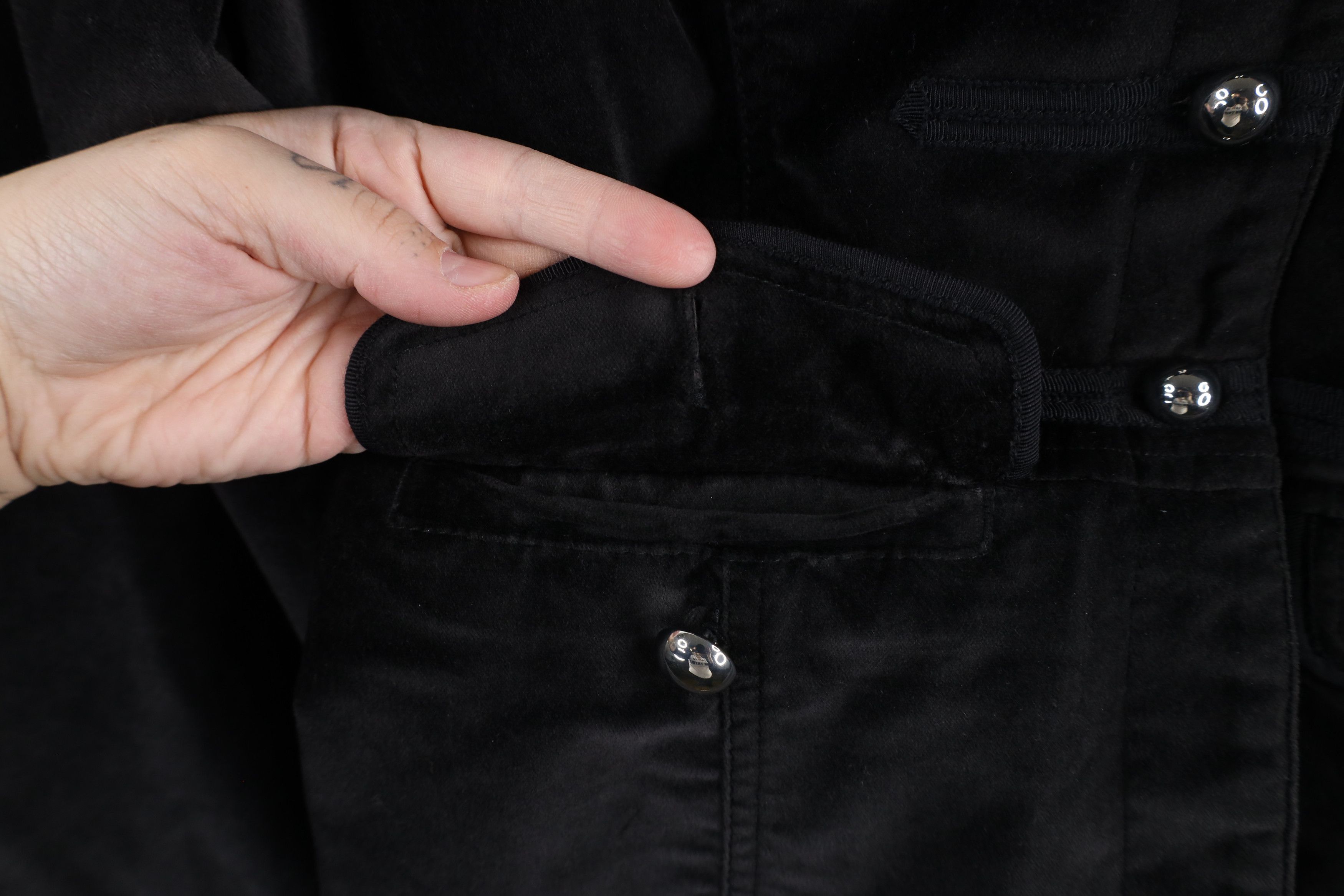 Vintage × White House Black Market White House Black Market Trim Velour Military Blazer Jacket Size L / US 10 / IT 46 - 4 Thumbnail