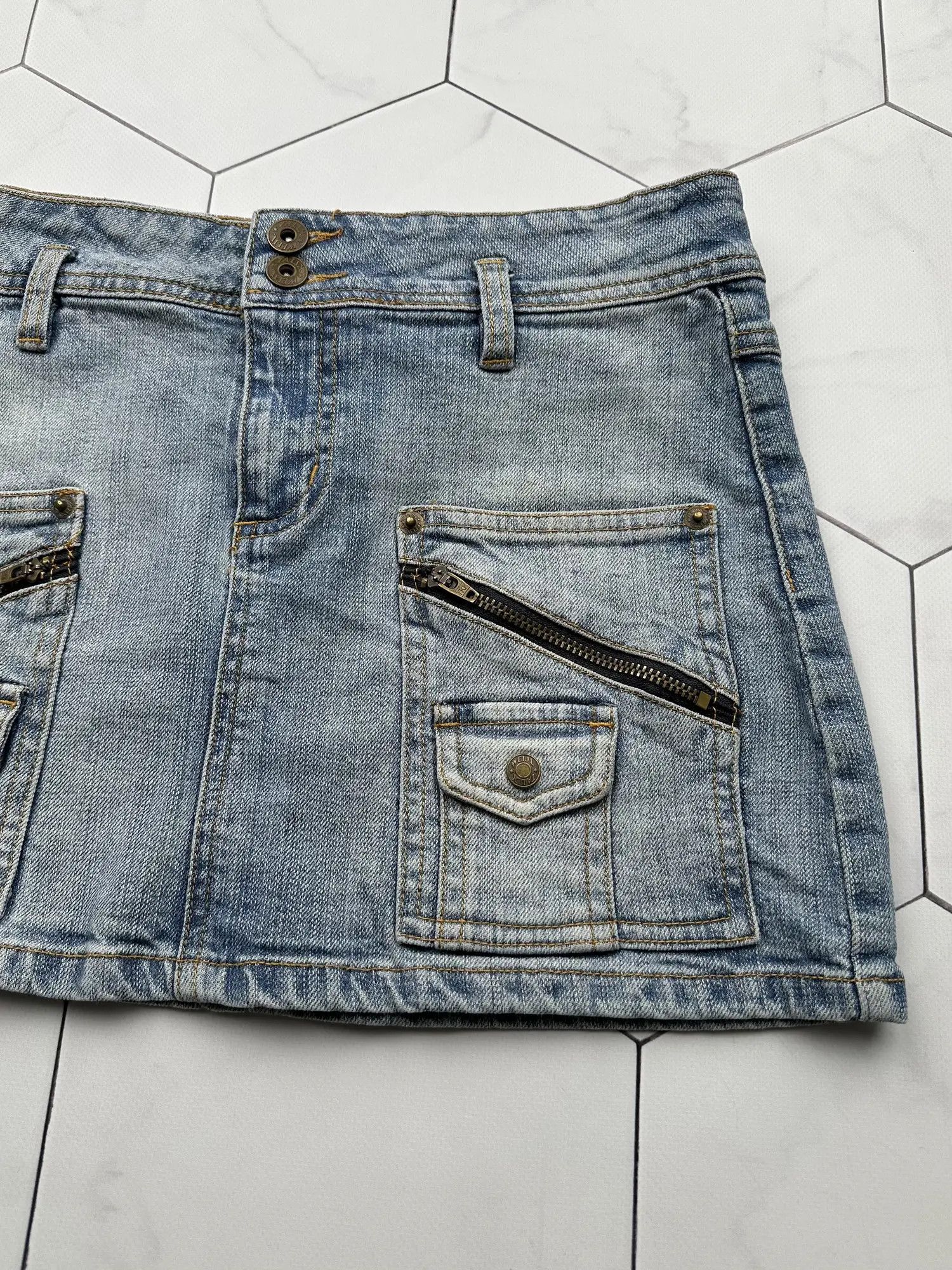 Japanese Brand Vintage Zipped Mini Skirt (B460)E2D15 Size 28" / US 6 / IT 42 - 3 Thumbnail