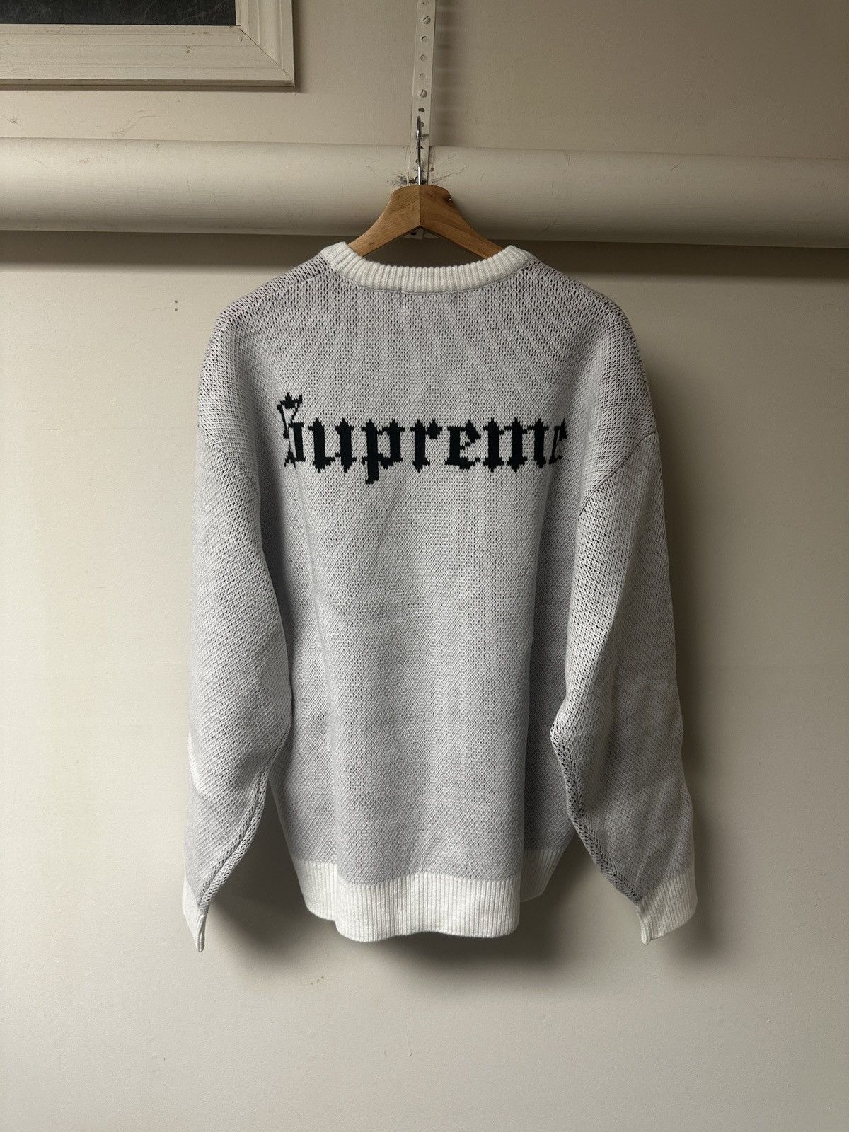 Supreme Supreme Snow White Sweater Size US L / EU 52-54 / 3 - 4 Thumbnail