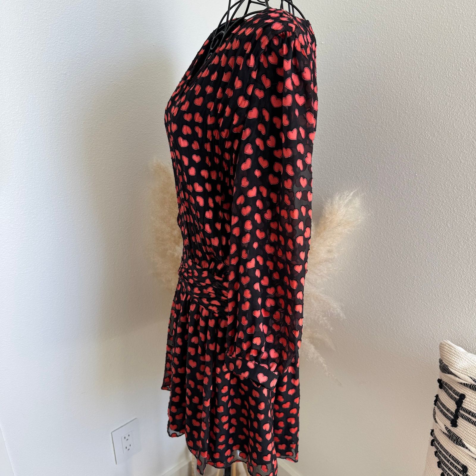 Alice + Olivia ALICE + OLIVIA Tessie Hearts Drop Waist Sheer Mini Dress Size S / US 4 / IT 40 - 4 Thumbnail