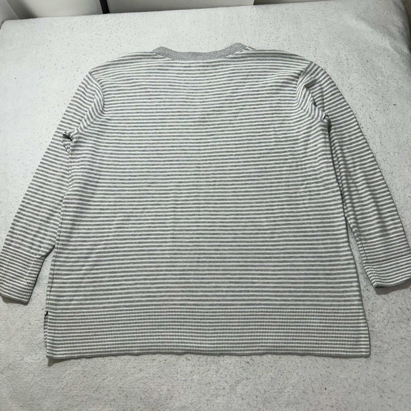 Tommy Hilfiger Tommy Hilfiger XXL Gray White Striped V-Neck Sweater Cotton Size XXL / US 16-18 / IT 52-54 - 11 Thumbnail
