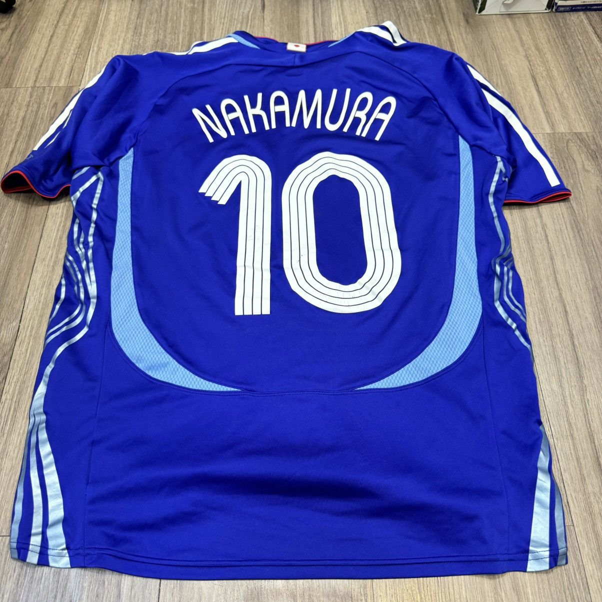 Adidas Japan 06/07 player issue home shirt #10 Nakamura Size US L / EU 52-54 / 3 - 2 Thumbnail