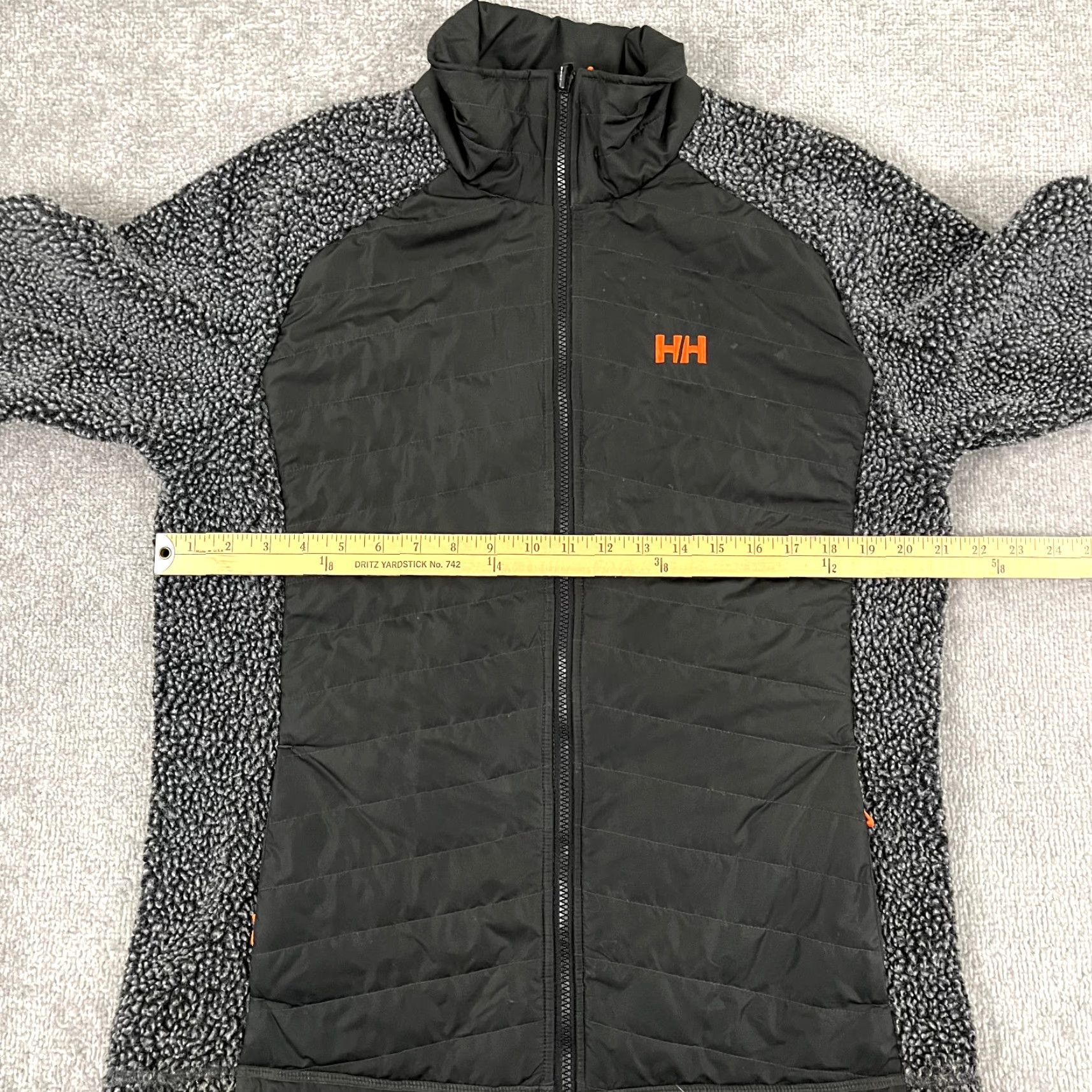Helly Hansen Helly Hansen Jacket Womens L Black Gray Quilted Puffer Sherpa Hiking Size L / US 10 / IT 46 - 4 Thumbnail