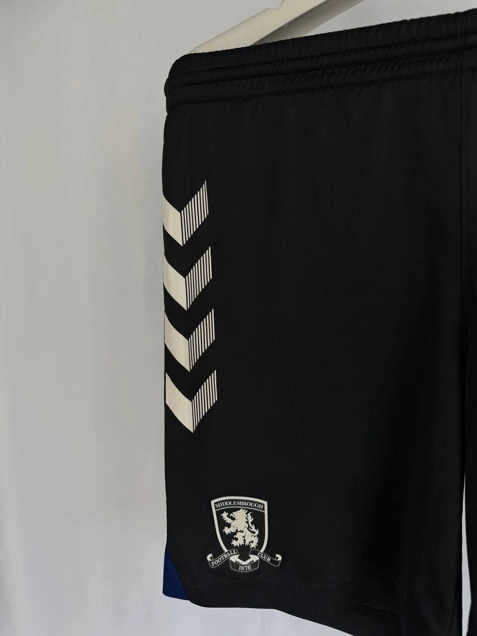 Hummel Hummel Middlesbrough Away Shorts 2022/23 Match Kit Size US 28 / EU 44 - 3 Thumbnail