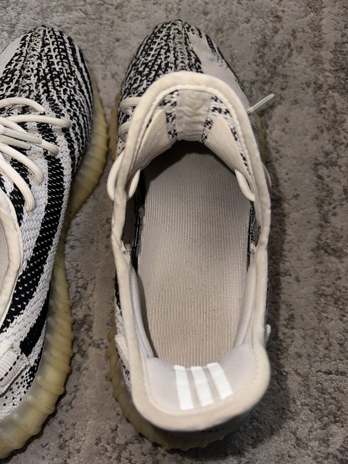 Adidas × Yeezy Zebra Yeezy Sneakers size 10 Size US 10 / EU 43 - 7 Thumbnail