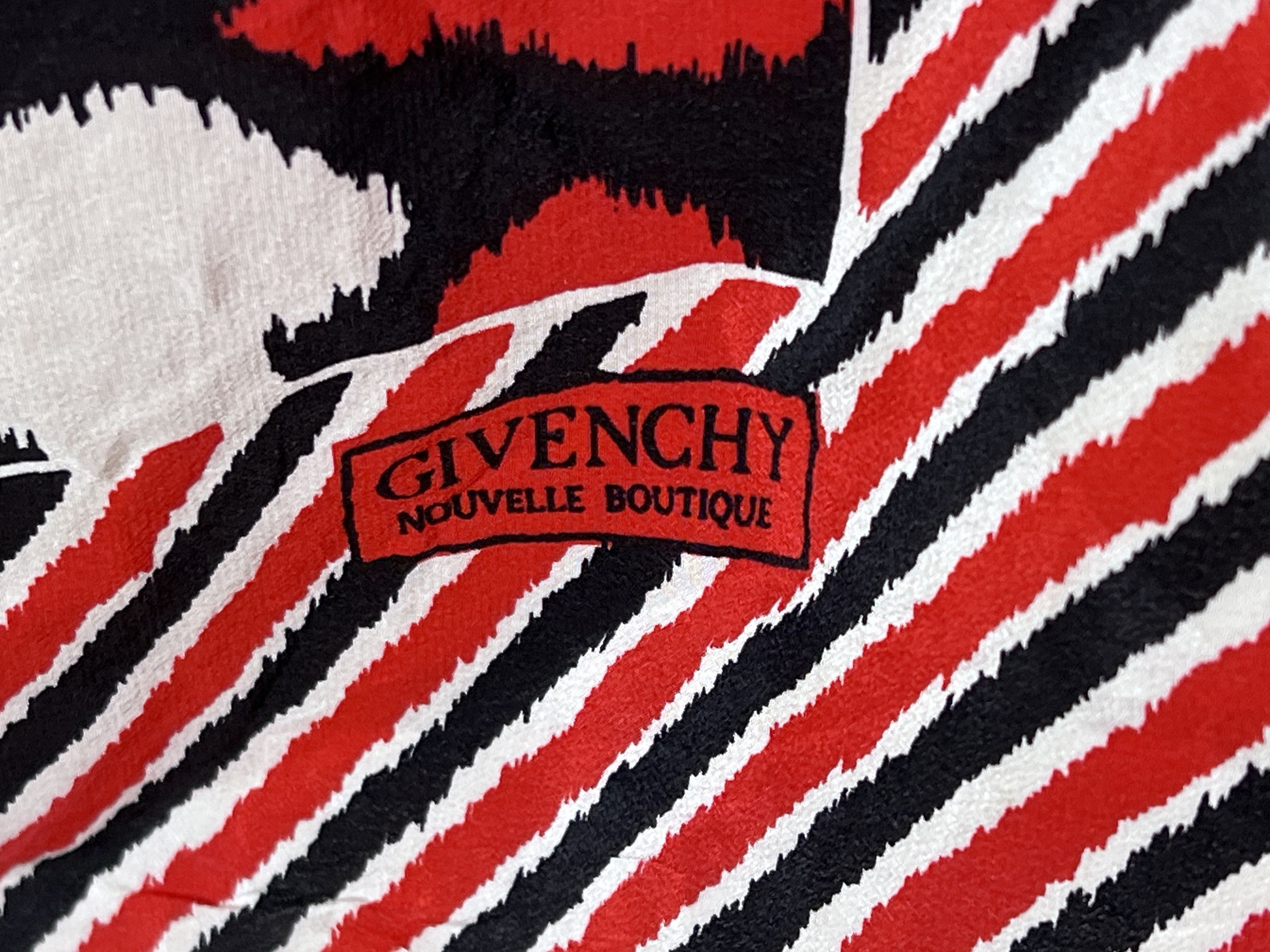 Givenchy GIVENCHY NOUVELLE BOUTIQUE HEART PRINT SILK SCARF VINTAGE Size ONE SIZE - 2 Thumbnail