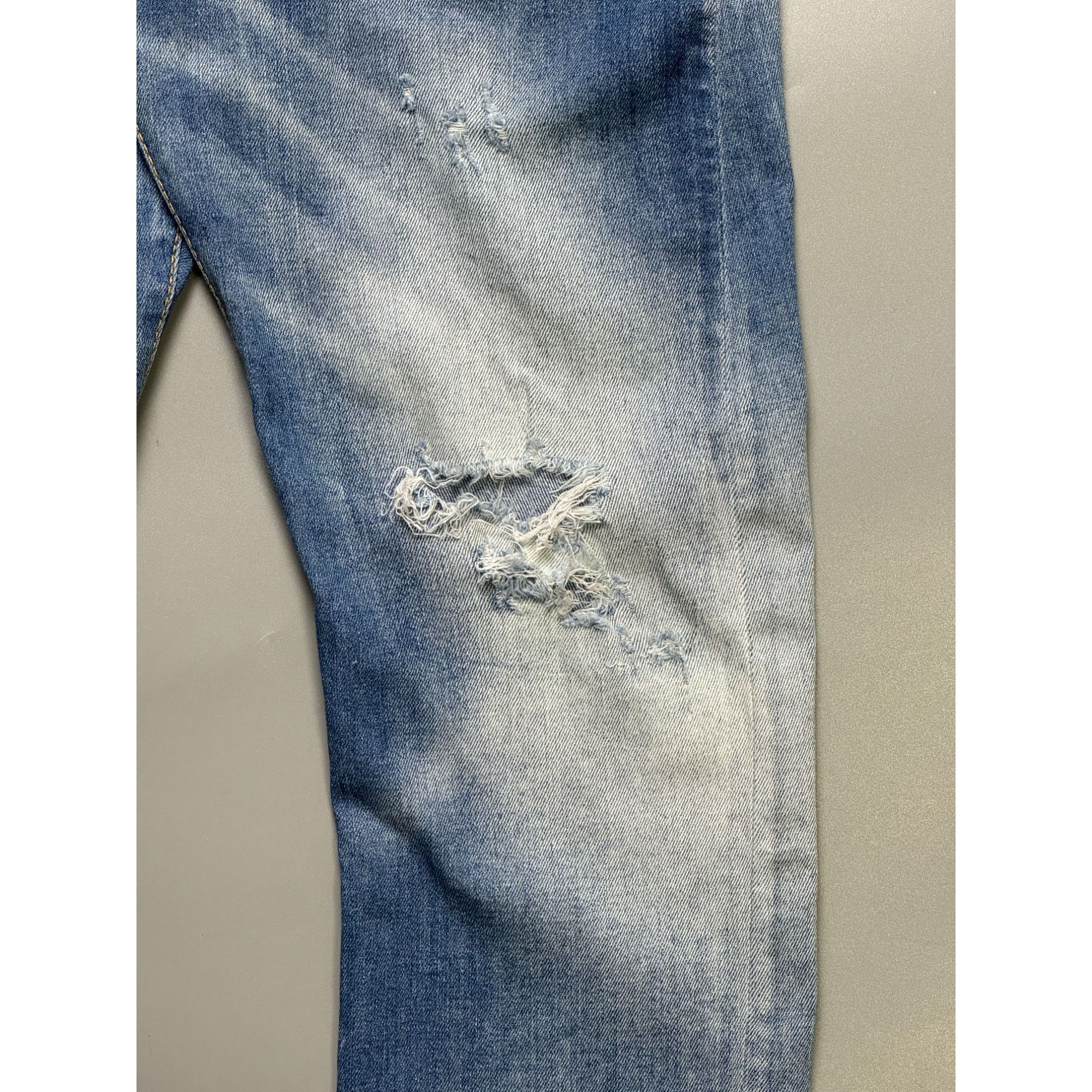 Dsquared2 Dsquared2 Vintage Skinny Distressed Denim Jeans (Y1106) Size US 30 / EU 46 - 2 Thumbnail