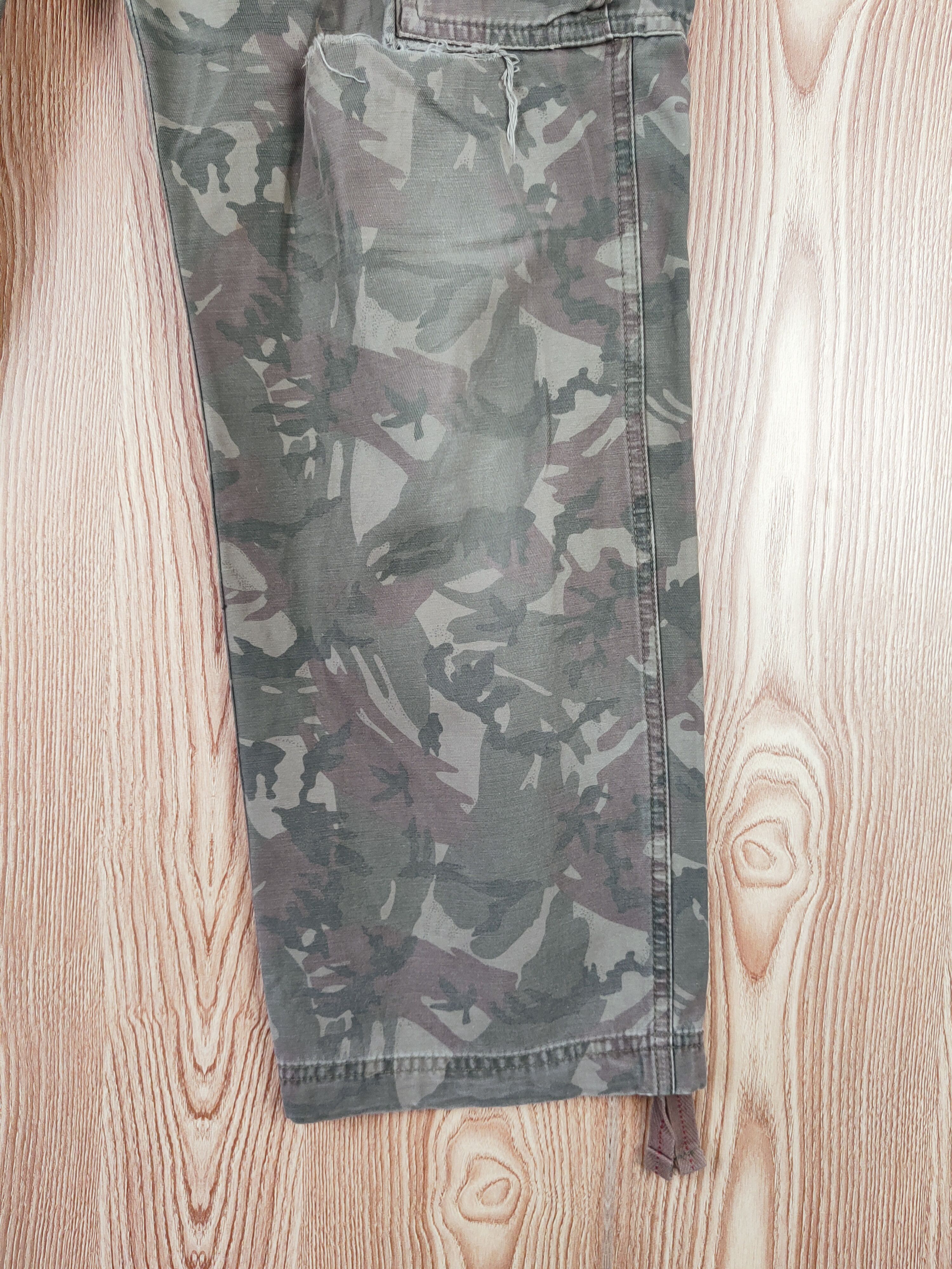 Japanese Brand Uniqlo Camouflage Faded Multipocket Cargo Pants #S2784 Size US 37 - 6 Thumbnail