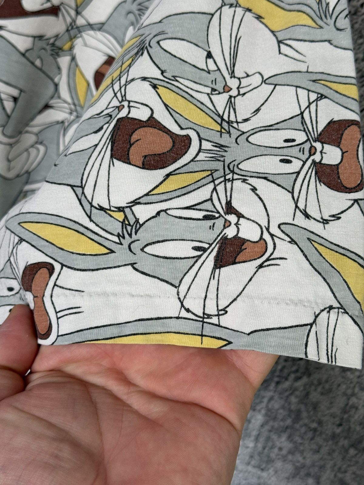 Warner Bros Vintage Bugs Bunny All Over Print T-Shirt Looney Tunes Tee Size US XL / EU 56 / 4 - 14 Thumbnail