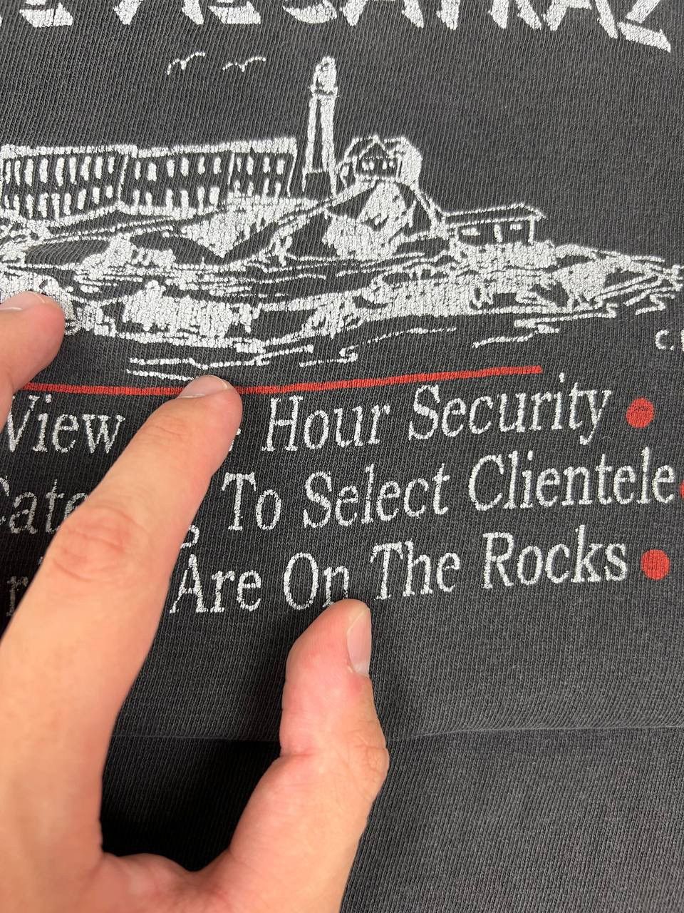 Vintage Vintage The Hotel Alcatraz T Shirt Size US L / EU 52-54 / 3 - 8 Thumbnail
