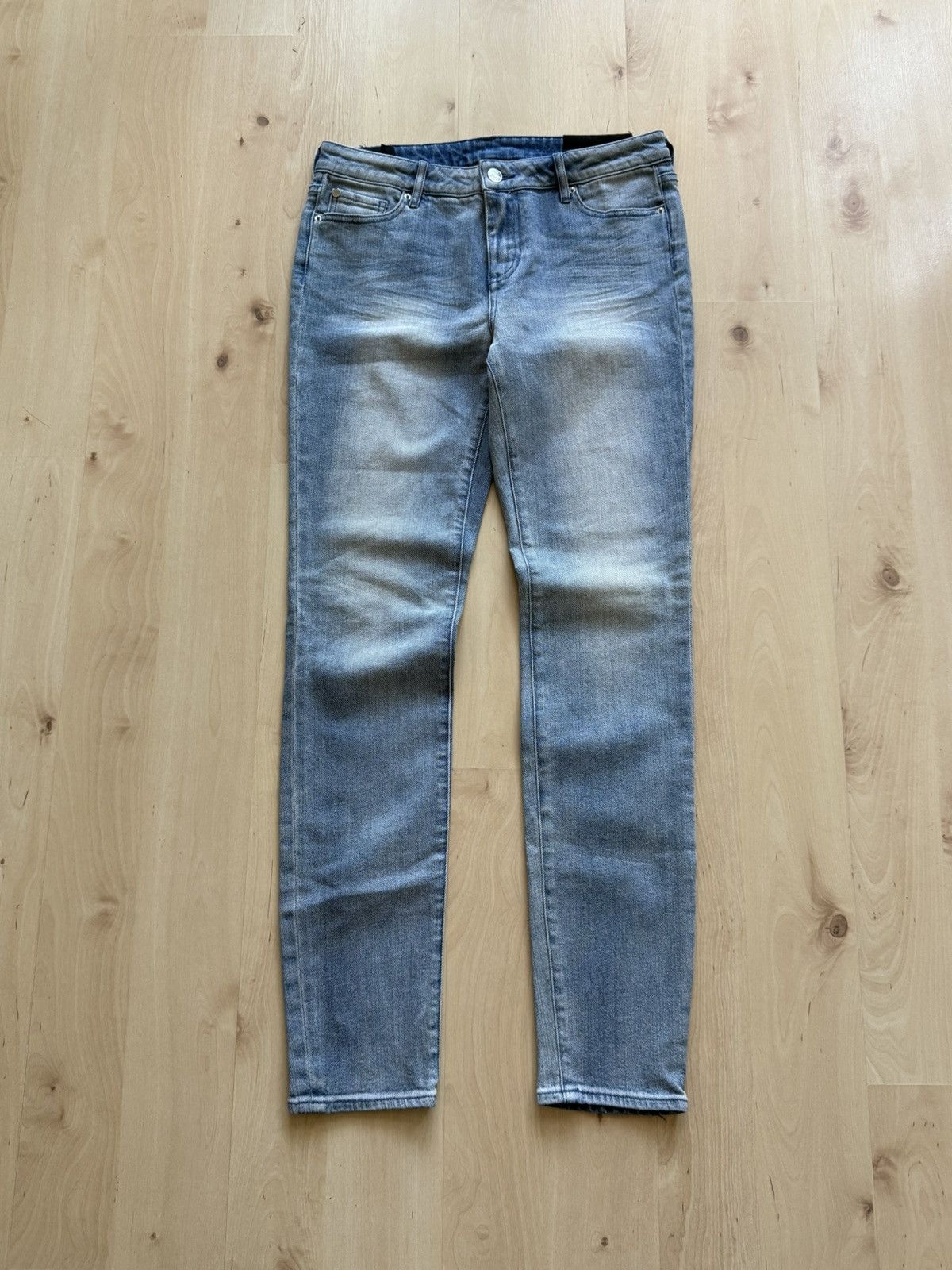 Armani Exchange Armani Exchange Super Skinny regular denim jeans nwt Size US 28 / EU 44 - 1 Thumbnail