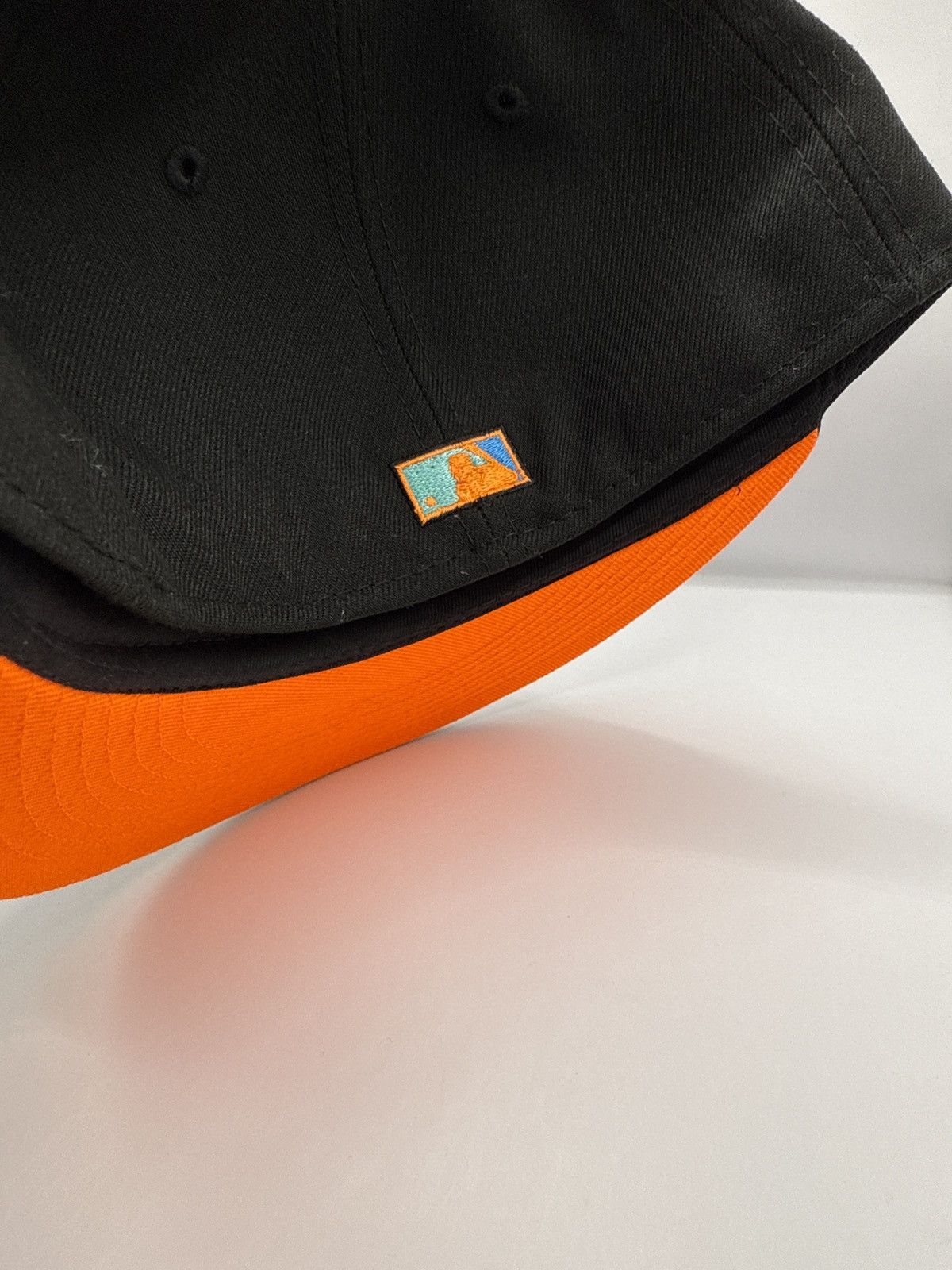 New Era Capsule hats “Halloween ” Jays size 7 1/8 Size ONE SIZE - 3 Thumbnail