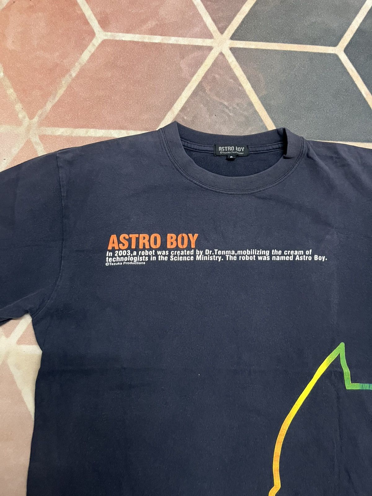 Anime sunfaded astro boy tezuka production anime t shirts vintage Size US L / EU 52-54 / 3 - 6 Thumbnail
