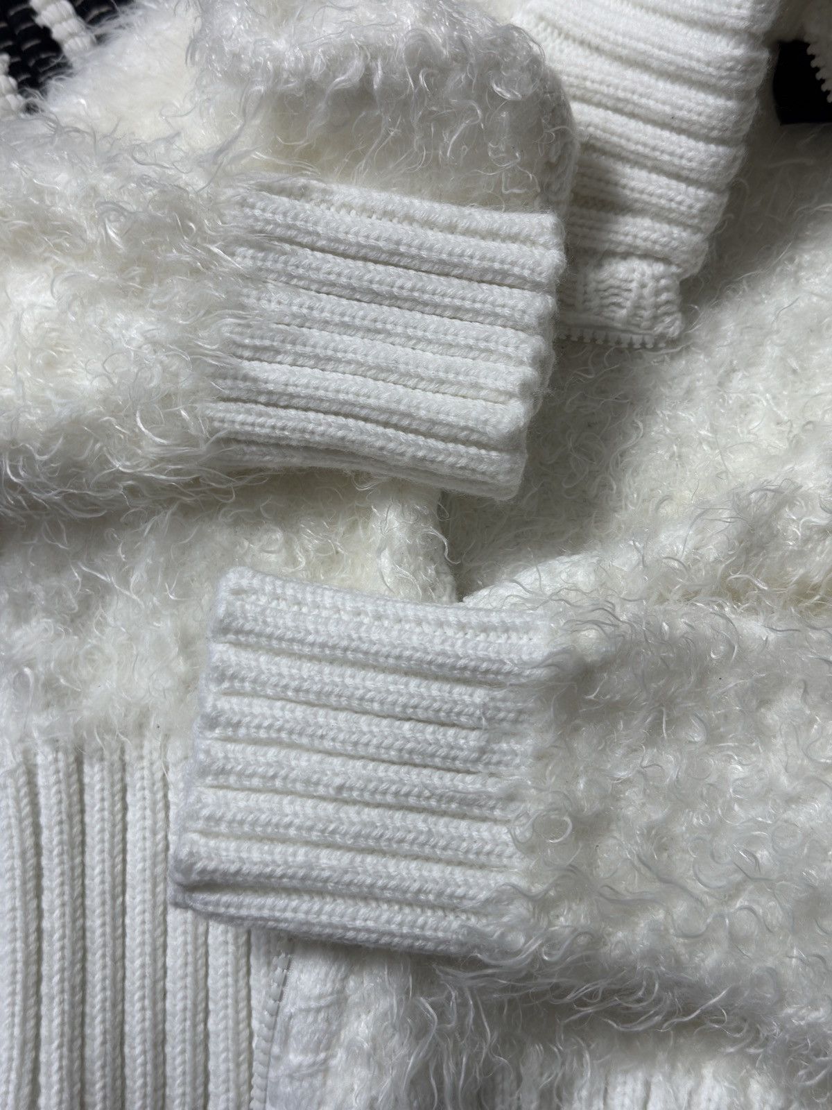 Just Cavalli VINTAGE JUST CAVALLI 2000s FLUFFY ZIP UP SWEATER Size S / US 4 / IT 40 - 7 Thumbnail