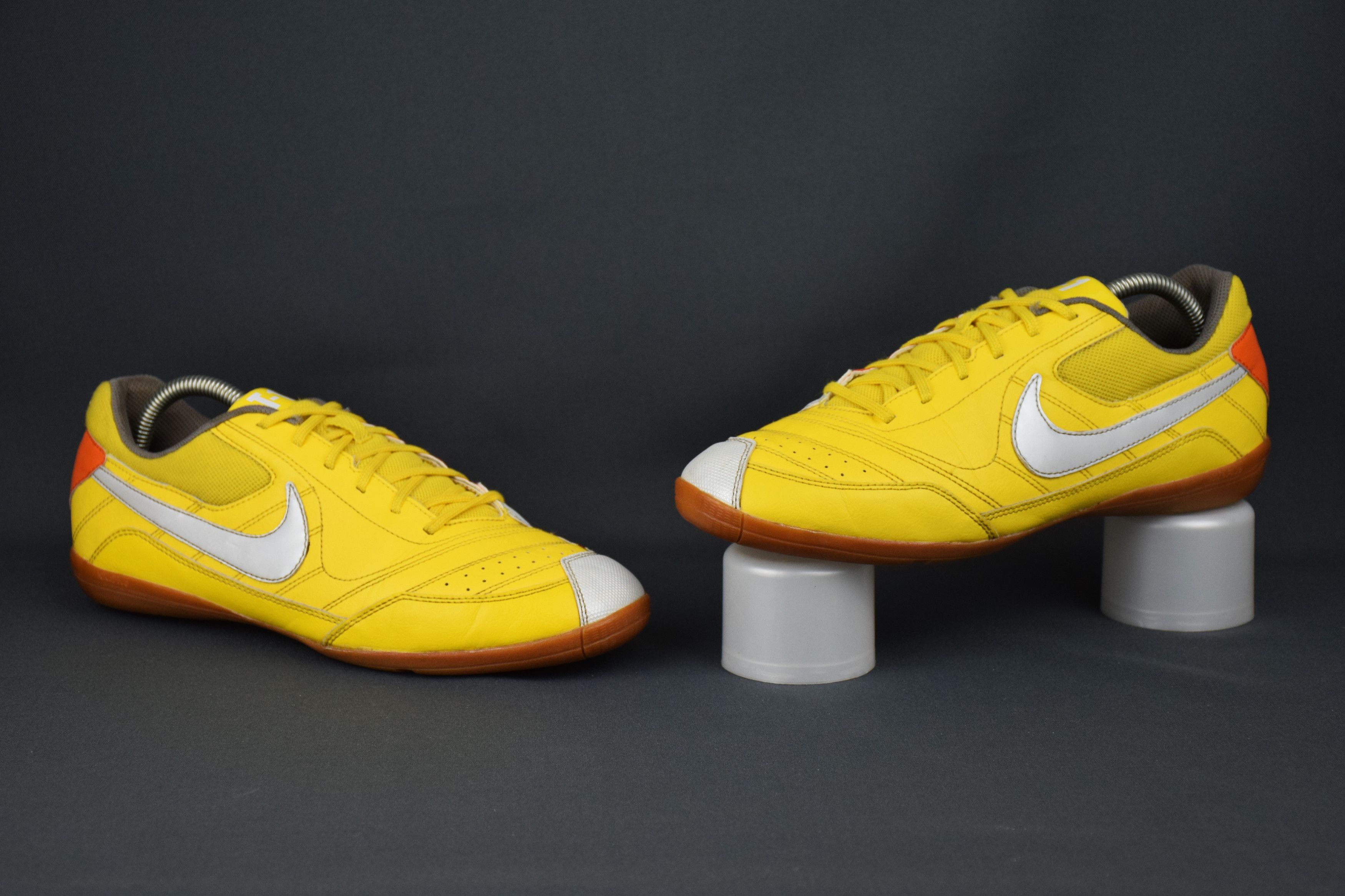 Nike Nike 5 T-1 Fs Indoor Soccer Sneakers US 9.5 UK 8.5 EU 43 Size US 9.5 / EU 42-43 - 5 Thumbnail