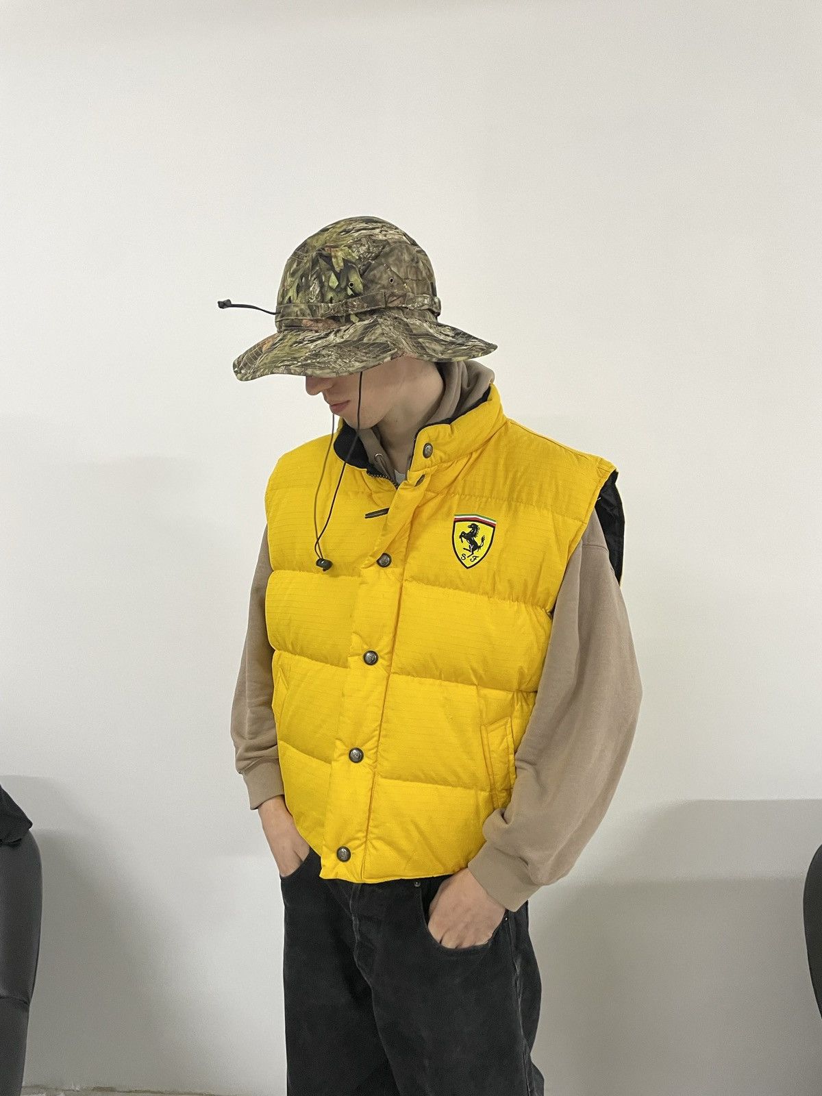 Ferrari Vintage Ferrari down vest racing 90s Size US XXL / EU 58 / 5 - 1 Thumbnail