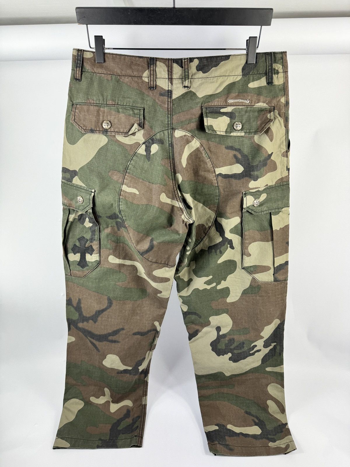 Chrome Hearts SINGLE LEATHER CROSS CAMOUFLAGE CARGO PANTS Size US 34 / EU 50 - 3 Thumbnail