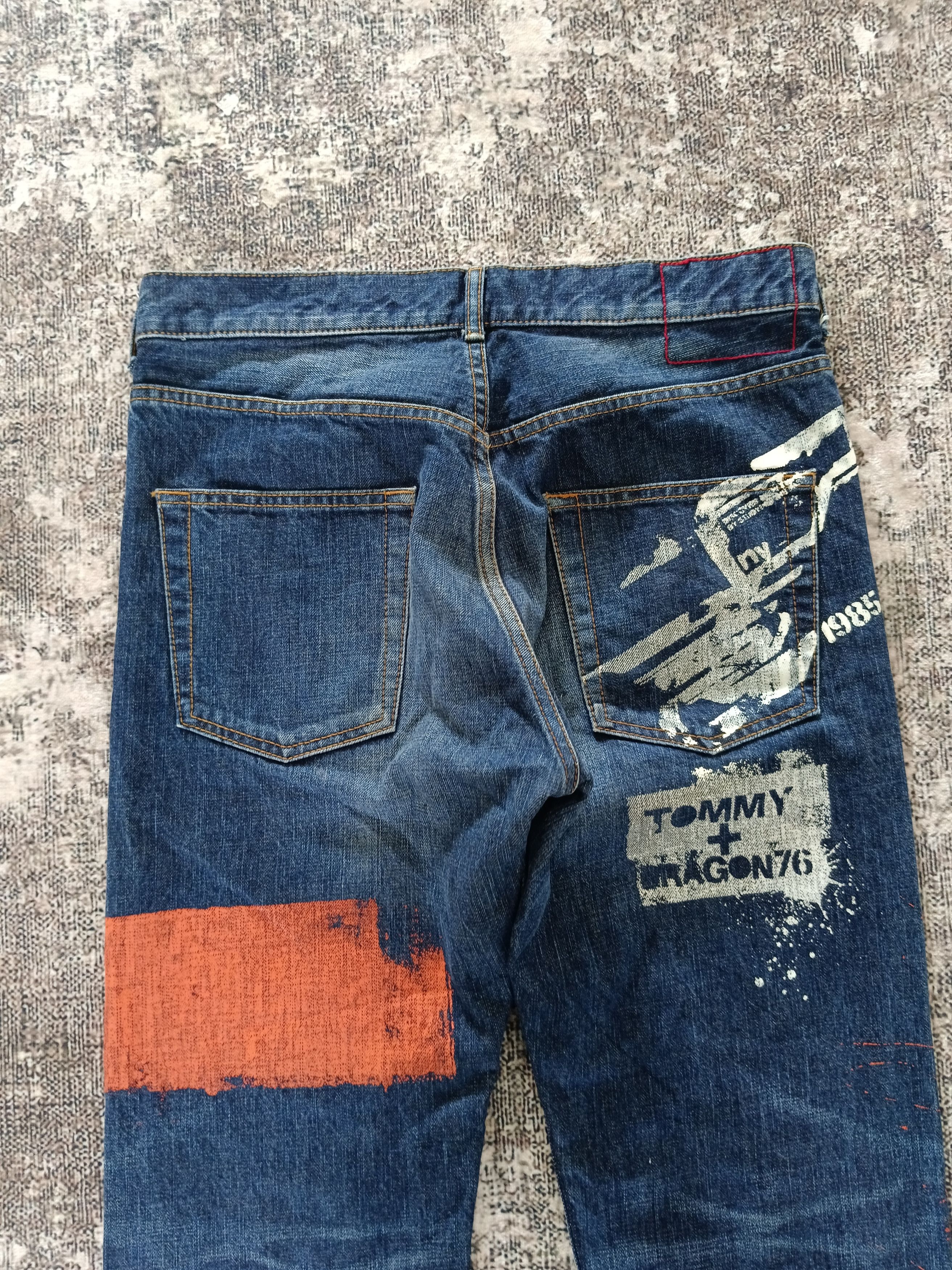 Tommy Hilfiger VINTAGE 90s SPLATTED TOMMY HILFIGER+ DRAGON Size US 32 / EU 48 - 7 Thumbnail