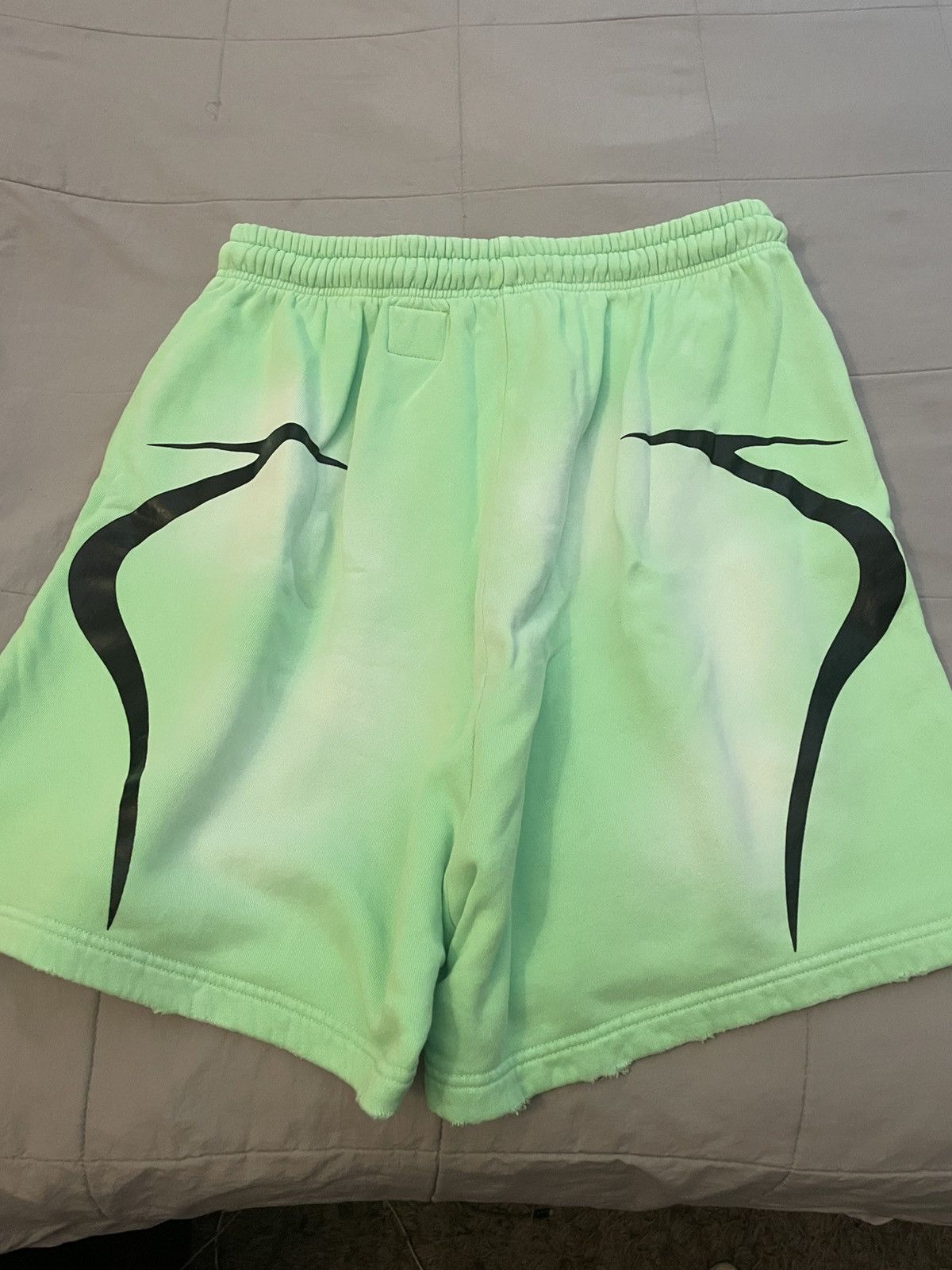HELLSTAR HELLSTAR Warm up shorts neon green XL Size US 34 / EU 50 - 5 Thumbnail