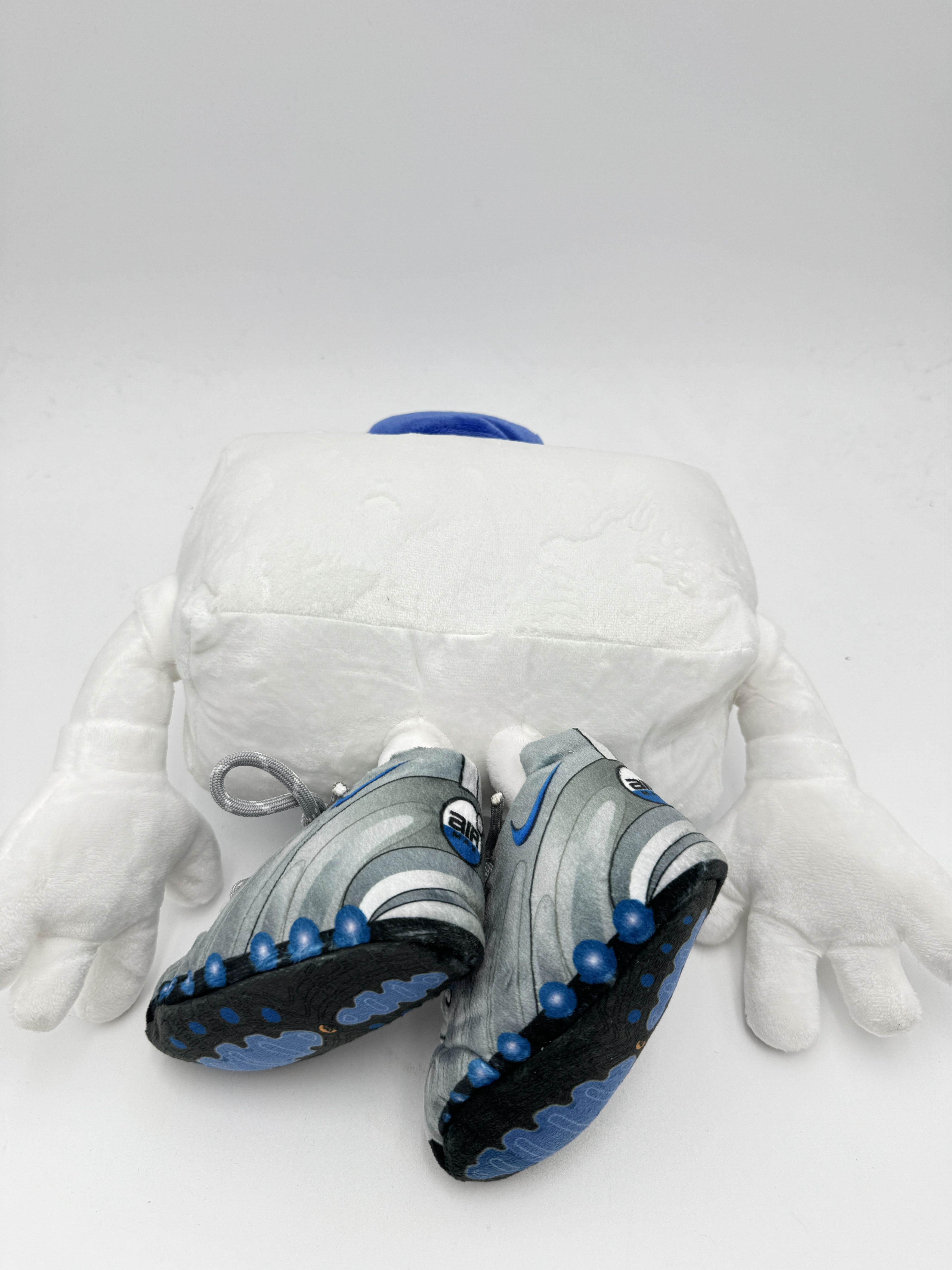 Nike Friends & Family Better Gift Shop Nike Plush Revengie Size ONE SIZE - 4 Thumbnail