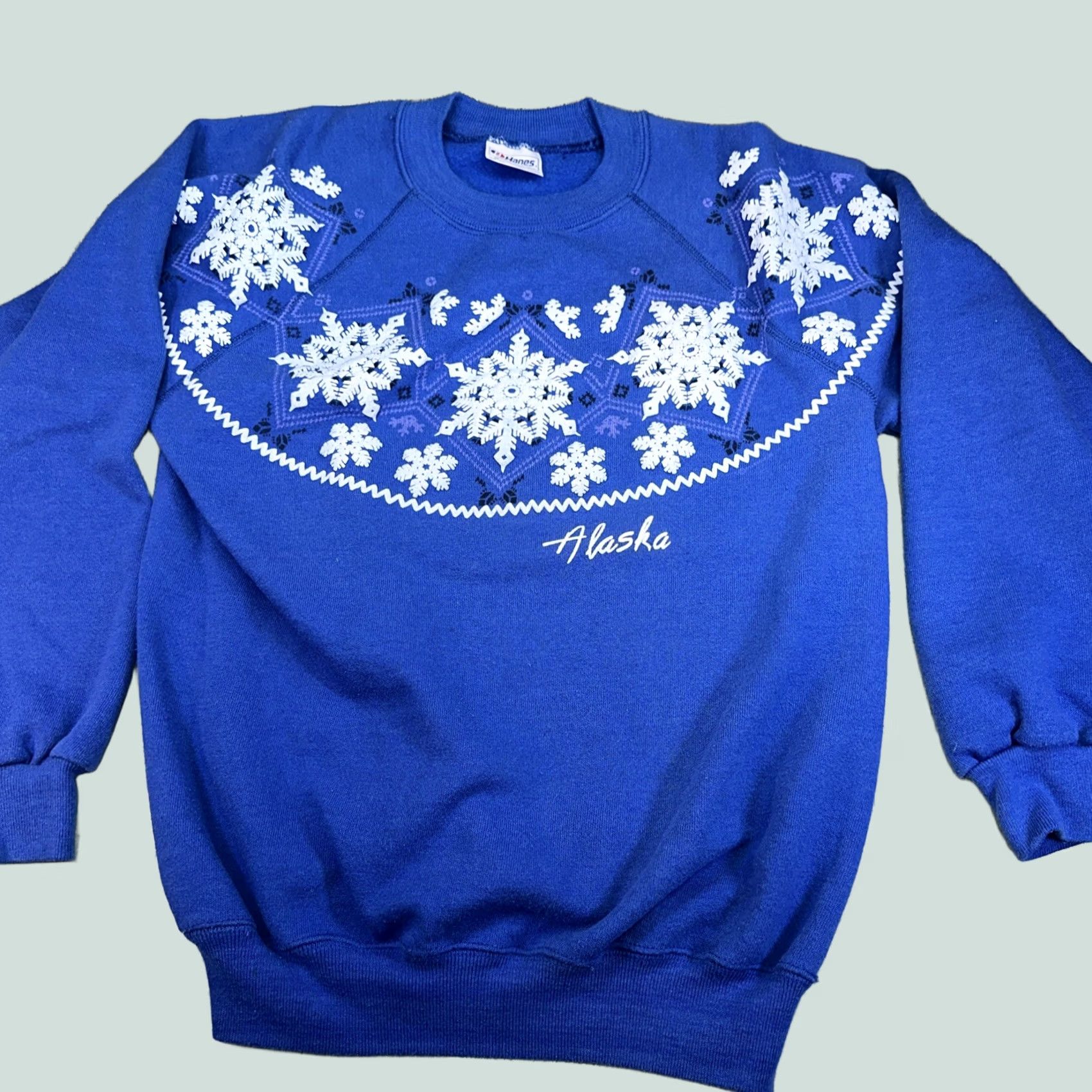 Hanes VINTAGE Hanes Women Sweatshirt Crew Neck Blue 80’s Alaska Snowflakes Bear Pullover M US Made Womens Size M / US 6-8 / IT 42-44 - 1 Thumbnail