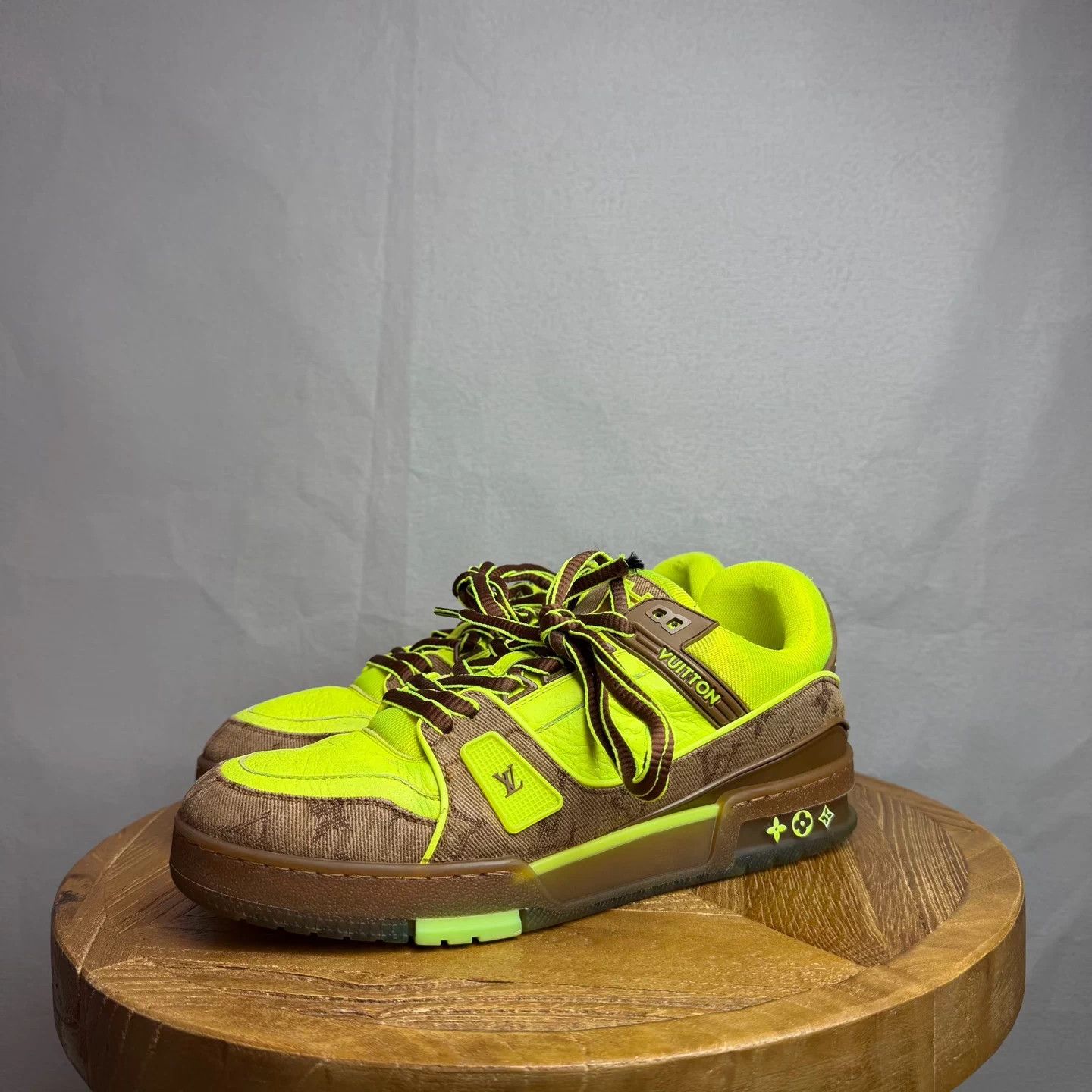 Louis Vuitton Louis Vuitton LV Trainer Fluorescent Green 40 95% New Size US 6.5 / EU 39-40 - 1 Thumbnail
