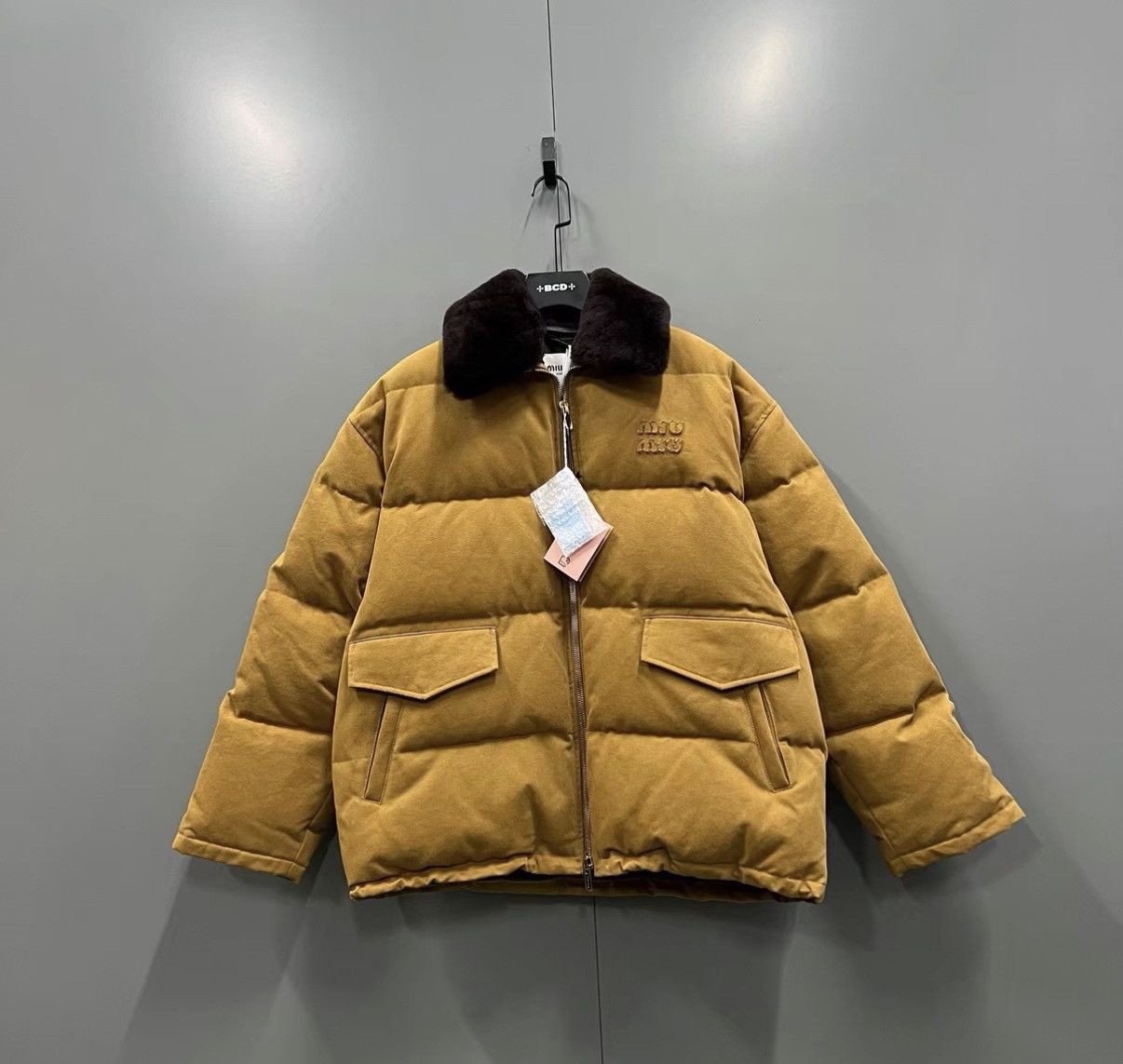 Miu Miu Miu Miu Embroidered Logo Cotton Coat with Fur Collar J41 Size S / US 4 / IT 40 - 1 Thumbnail