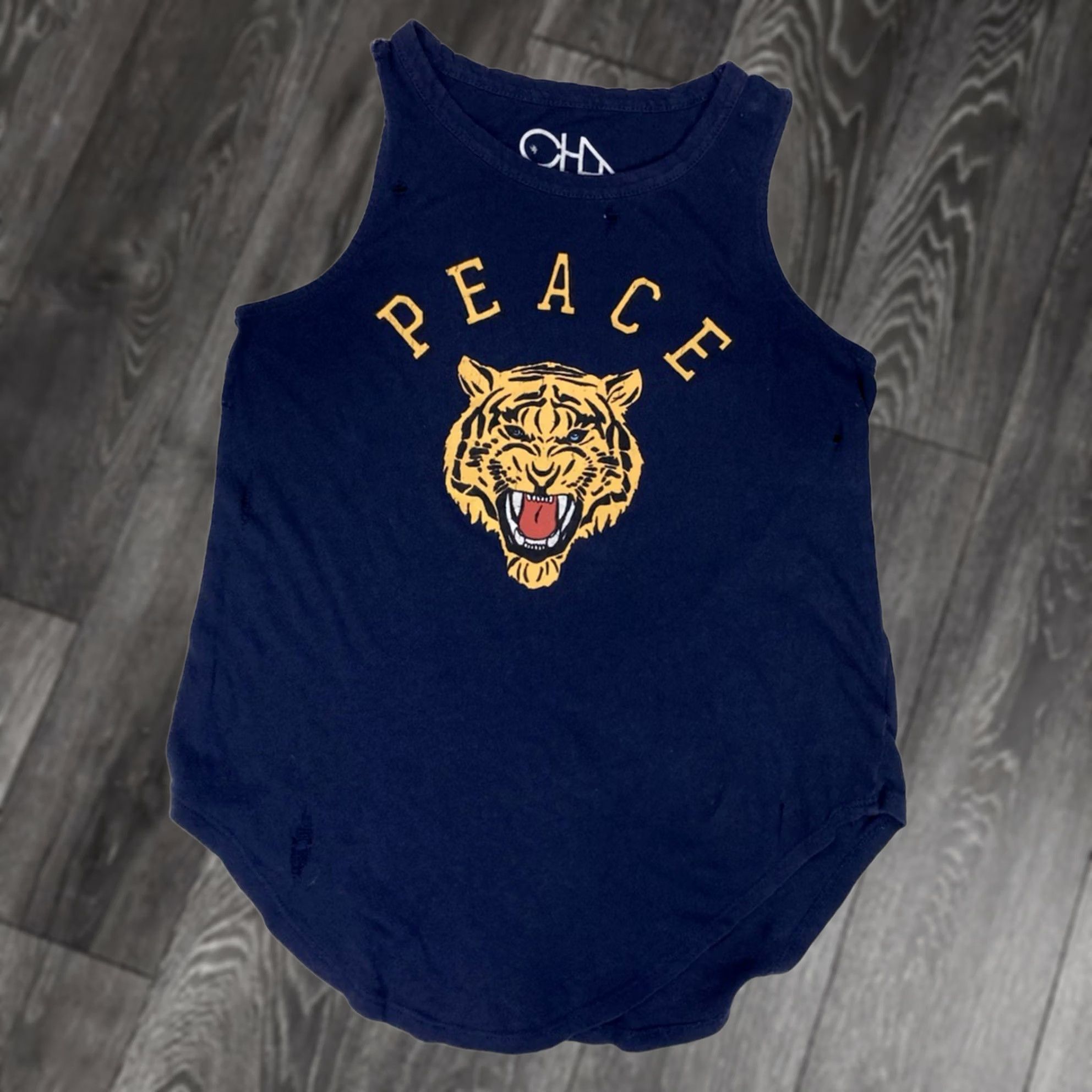 Vintage VINTAGE Chaser Peace Tiger Graphic Tank Top Shirt Women XS Blue Sleeveless Distressed Size XS / US 0-2 / IT 36-38 - 1 Thumbnail