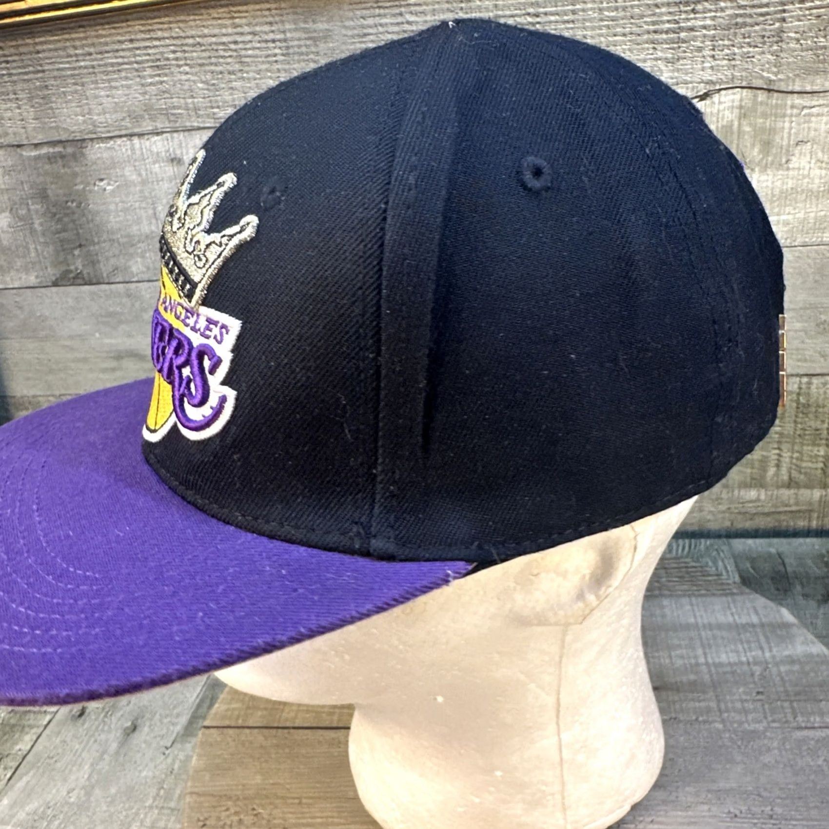 Pro Standard VINTAGE Pro Standard Lakers Hat Snapback Men One Size Black Purple Crown Patch 2020 Champs Mens Size ONE SIZE - 4 Thumbnail