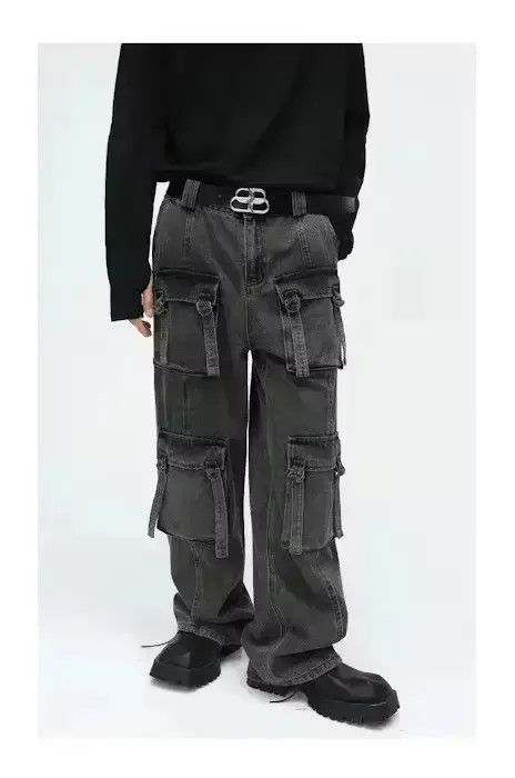 Japanese Brand Multi Pockets Cargo Baggy jeans Size US 30 / EU 46 - 1 Thumbnail
