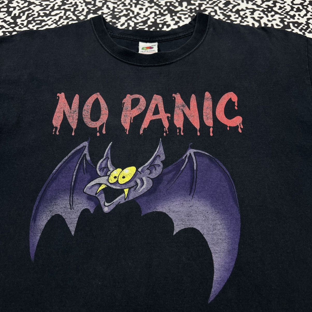 Vintage Vintage Y2K Vamp No Panic Be Relaxed Faded Humor T-shirt Size US L / EU 52-54 / 3 - 6 Thumbnail
