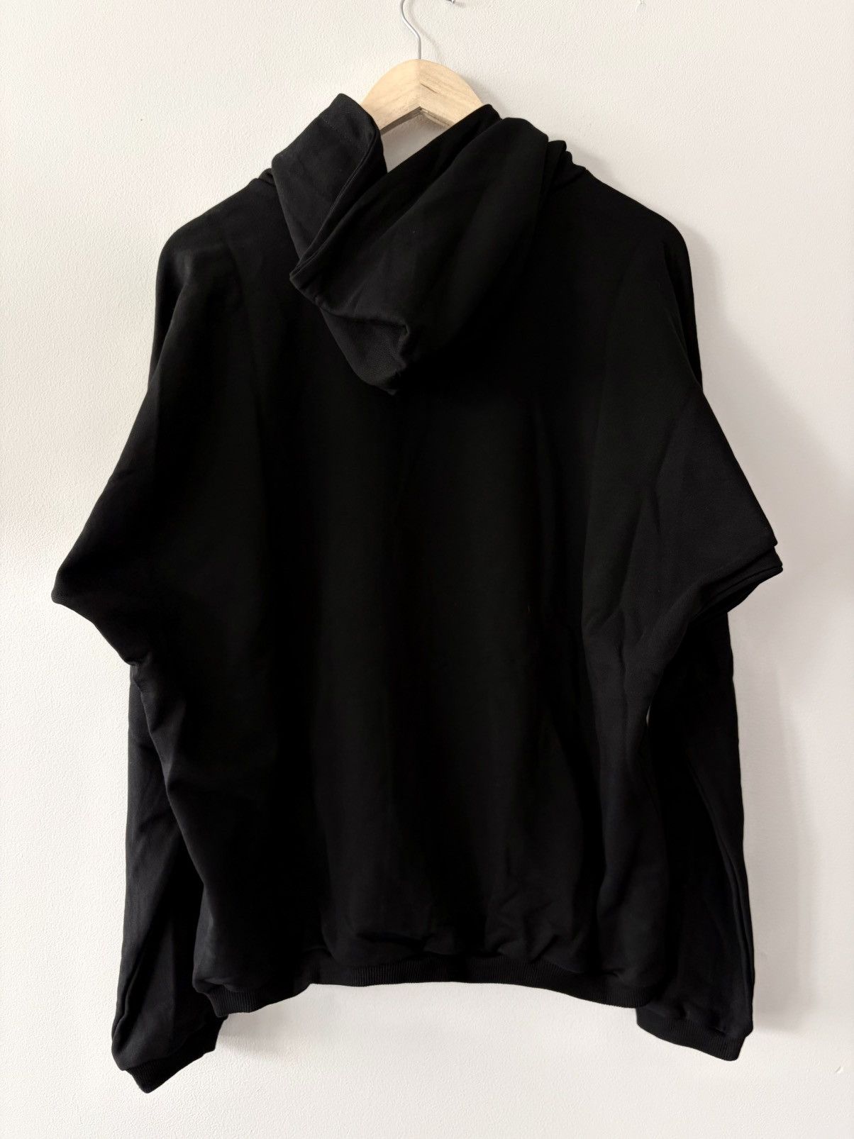 Gosha Rubchinskiy YZY x Gosha Rubchinskiy Exclusive Black "Crescent" Hoodie Size US S / EU 44-46 / 1 - 2 Thumbnail