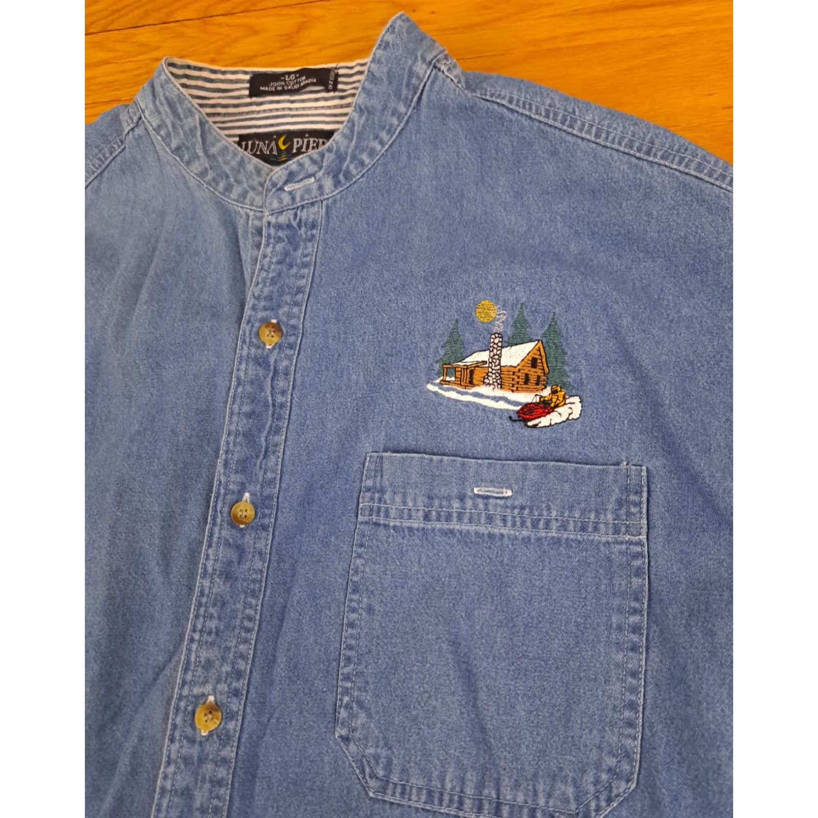 Vintage VINTAGE Full Button Blue Jeans Shirt Embroidered Winter Cabin Snowmobile Print LG Size US L / EU 52-54 / 3 - 2 Thumbnail