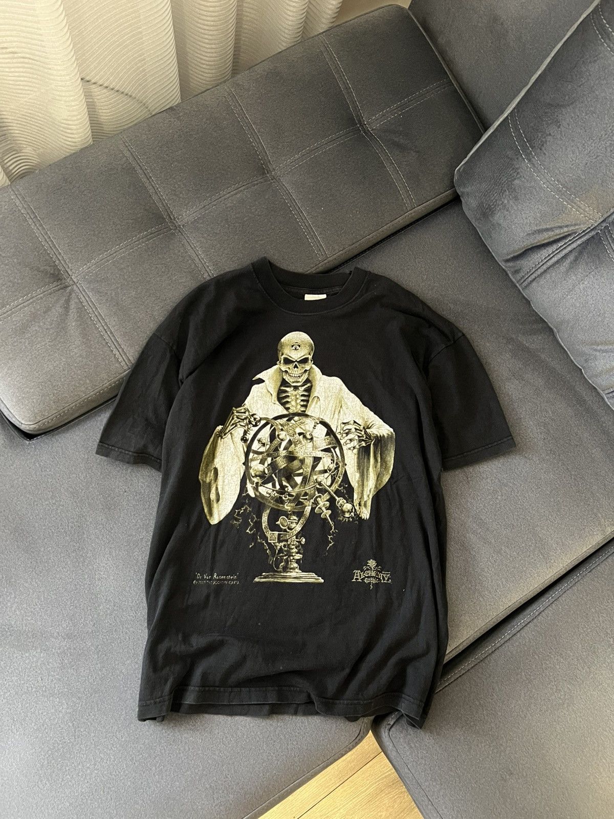 Band Tees Vintage 90s Alchemy Skeleton Graphic T-Shirt Screen Stars Size US XL / EU 56 / 4 - 1 Thumbnail
