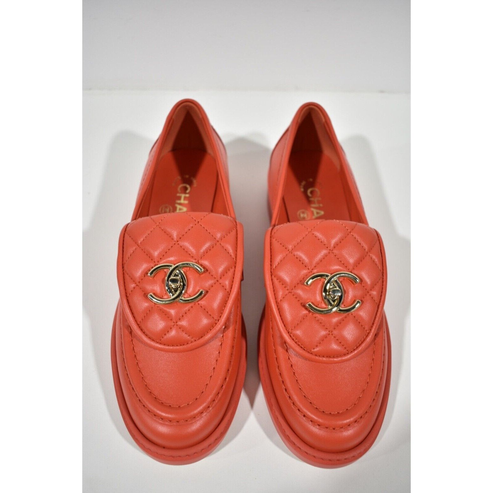 Chanel 22P Quilted Flap Turnlock CC Mule Slip Flat Loafer 37.5 Size US 7.5 / IT 37.5 - 7 Thumbnail