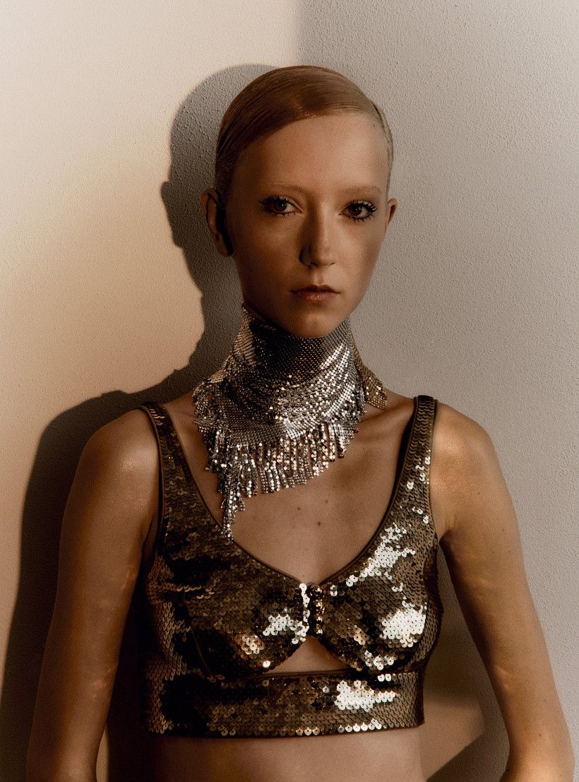 H&M × Paco Rabanne NWT Rabanne x H&M Gold Sequined Crop Top XL Size XL / US 12-14 / IT 48-50 - 3 Thumbnail