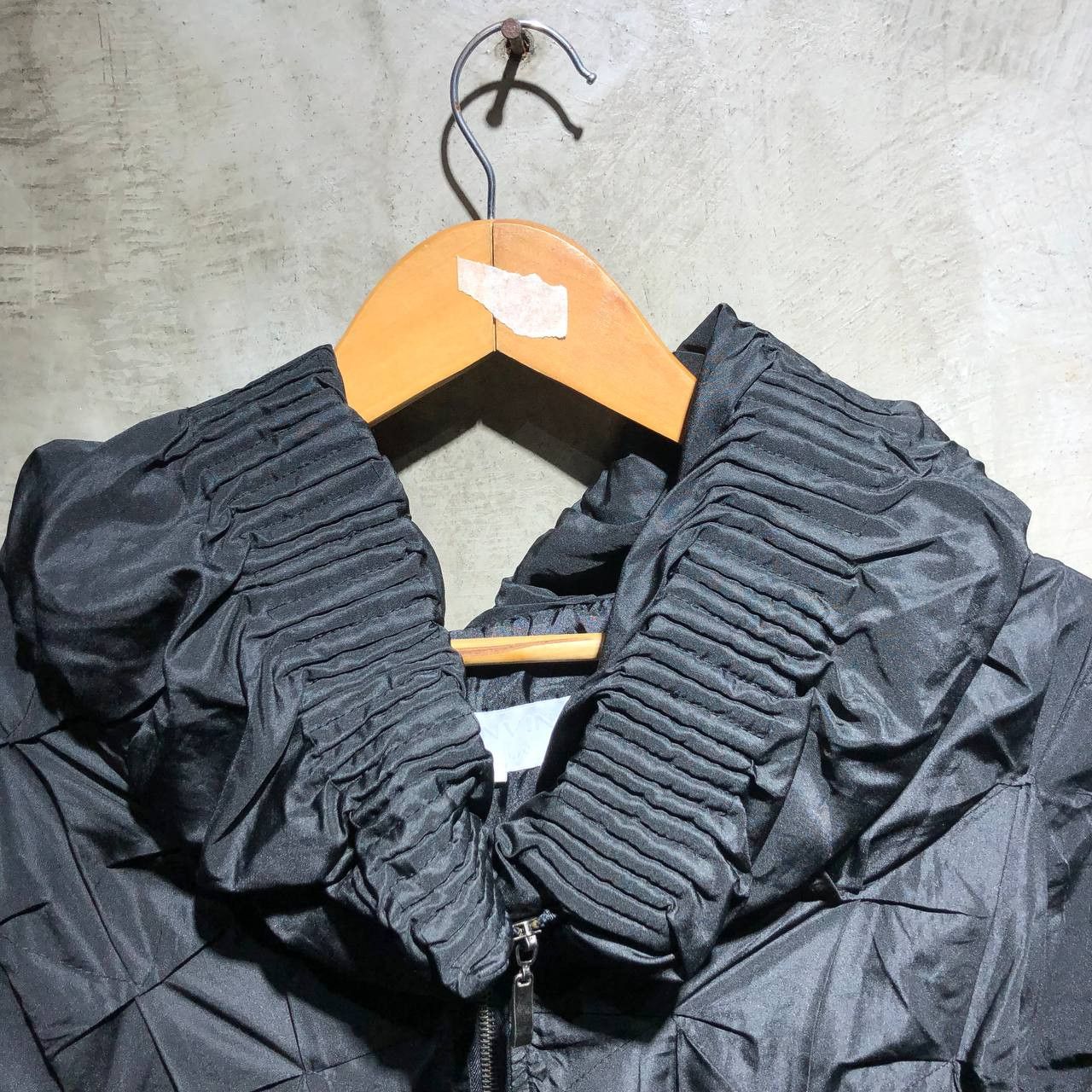 Lanvin Lanvin Avant Garde Geometric pleated oversized jacket Size US L / EU 52-54 / 3 - 9 Thumbnail
