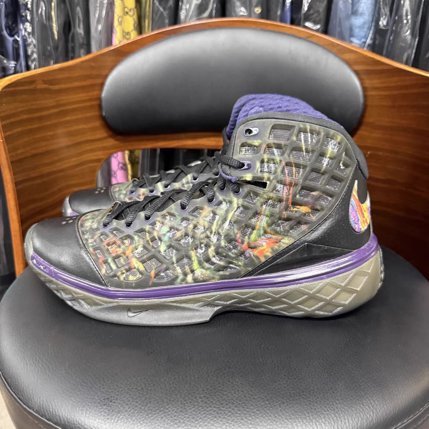 Nike Nike Kobe 3 Basketball Shoes K15 Size US 9.5 / EU 42-43 - 6 Thumbnail