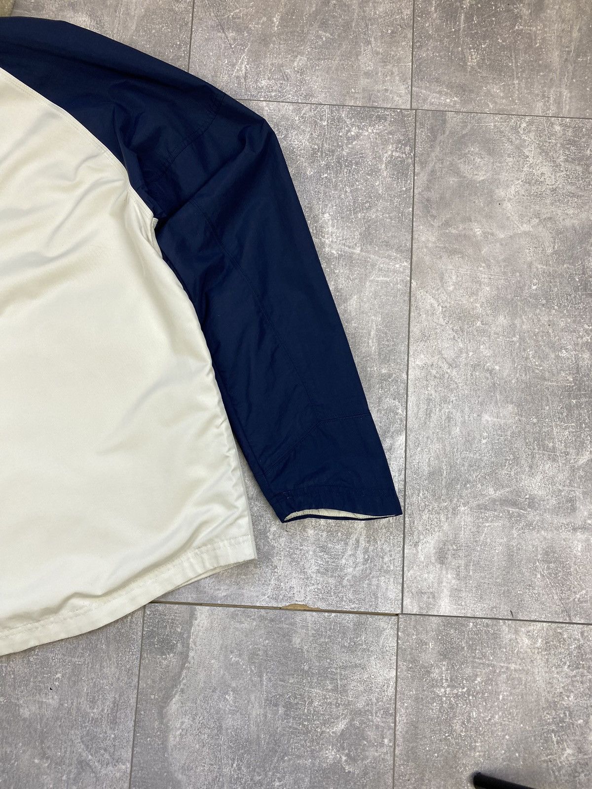 Nike × Vintage Mens Vintage Nike Air Track Light Zip Up Jacket Opium Y2K Size US M / EU 48-50 / 2 - 2 Thumbnail