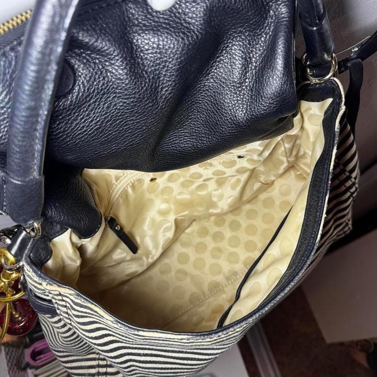 Kate Spade Kate Spade Convertible Black & White Stripped Bag Size ONE SIZE - 6 Thumbnail