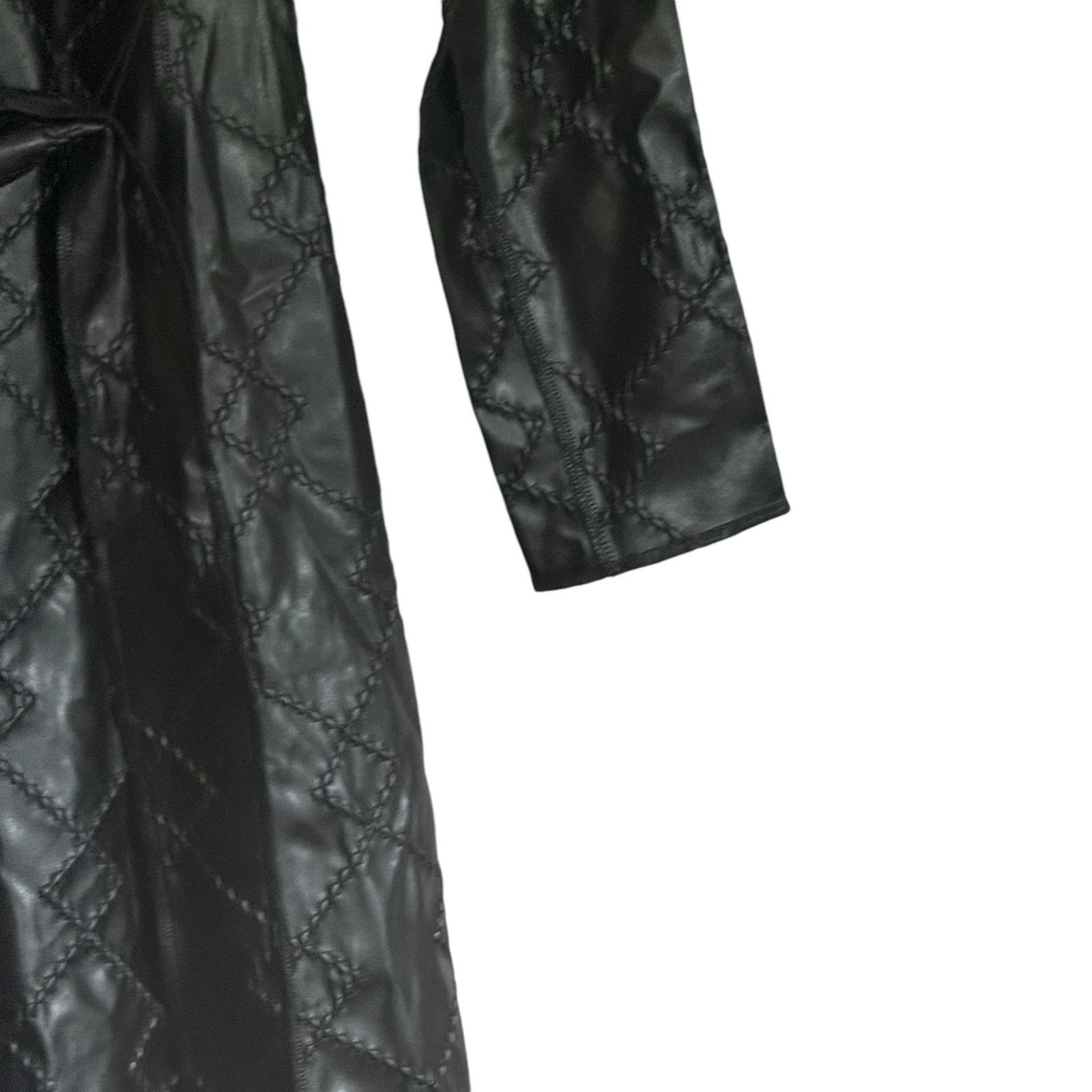 Trina Turk Trina Turk Petite Black Quilted Long Jacket Designer Matrix Size S / US 4 / IT 40 - 11 Thumbnail
