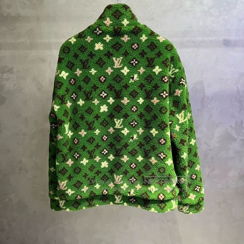 Louis Vuitton Louis Vuitton Green Logo print stand-up waist casual jacke Size US XL / EU 56 / 4 - 5 Thumbnail