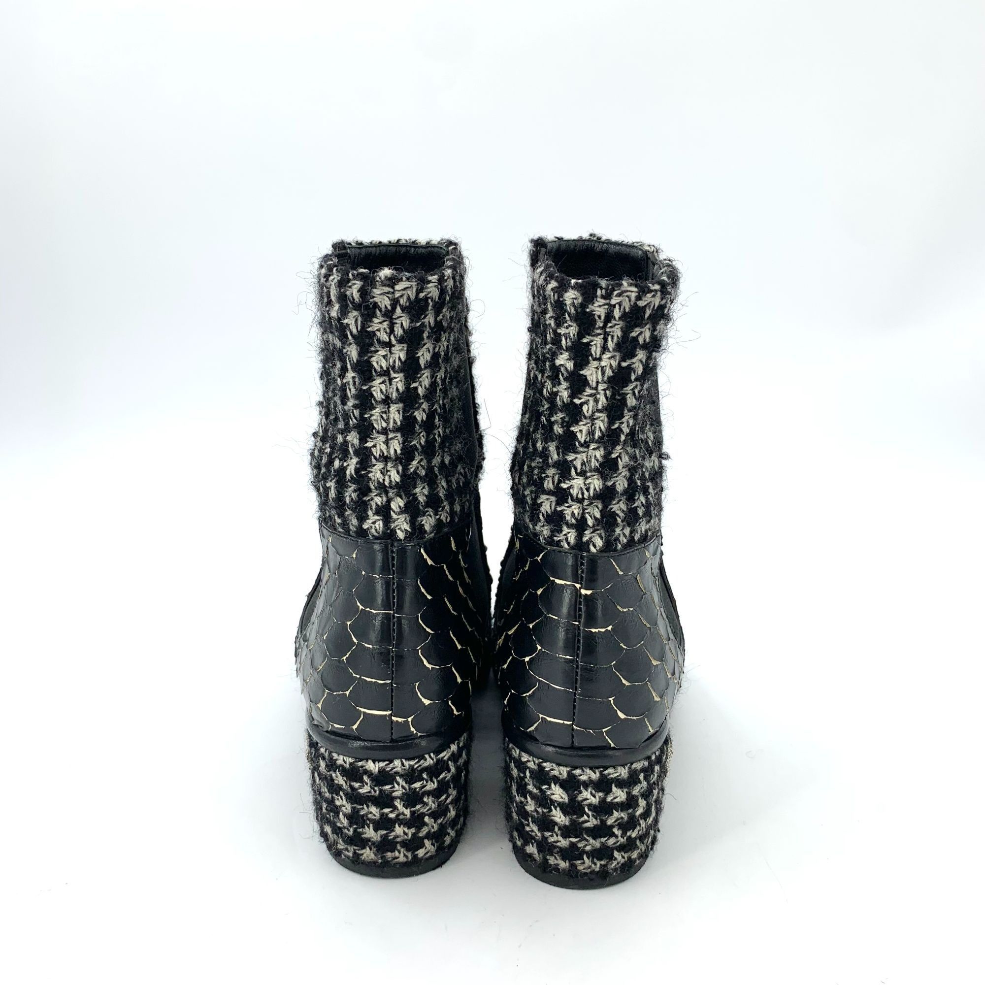 Chanel Chanel Womens Tweed & Leather Boots Size 35.5 Made In Italy Size US 5 / IT 35 - 5 Thumbnail