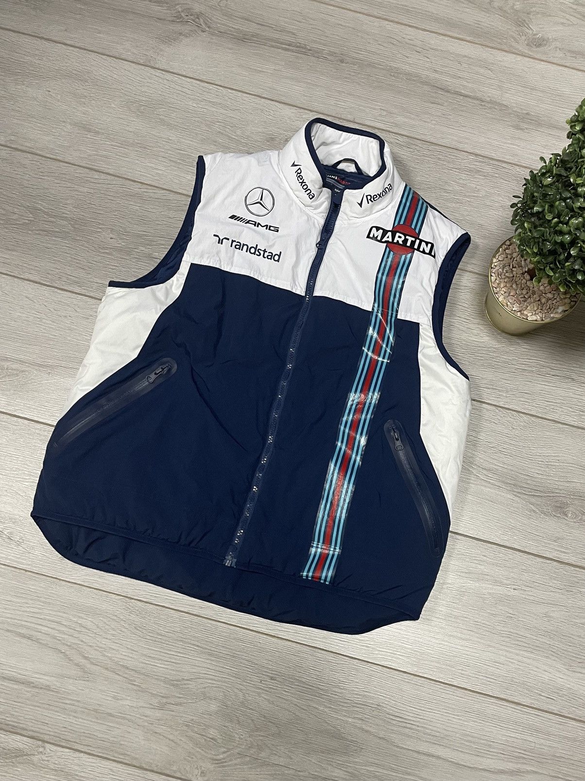 Hackett Hackett Martini Mercedes AMG vintage vest Size US L / EU 52-54 / 3 - 4 Thumbnail