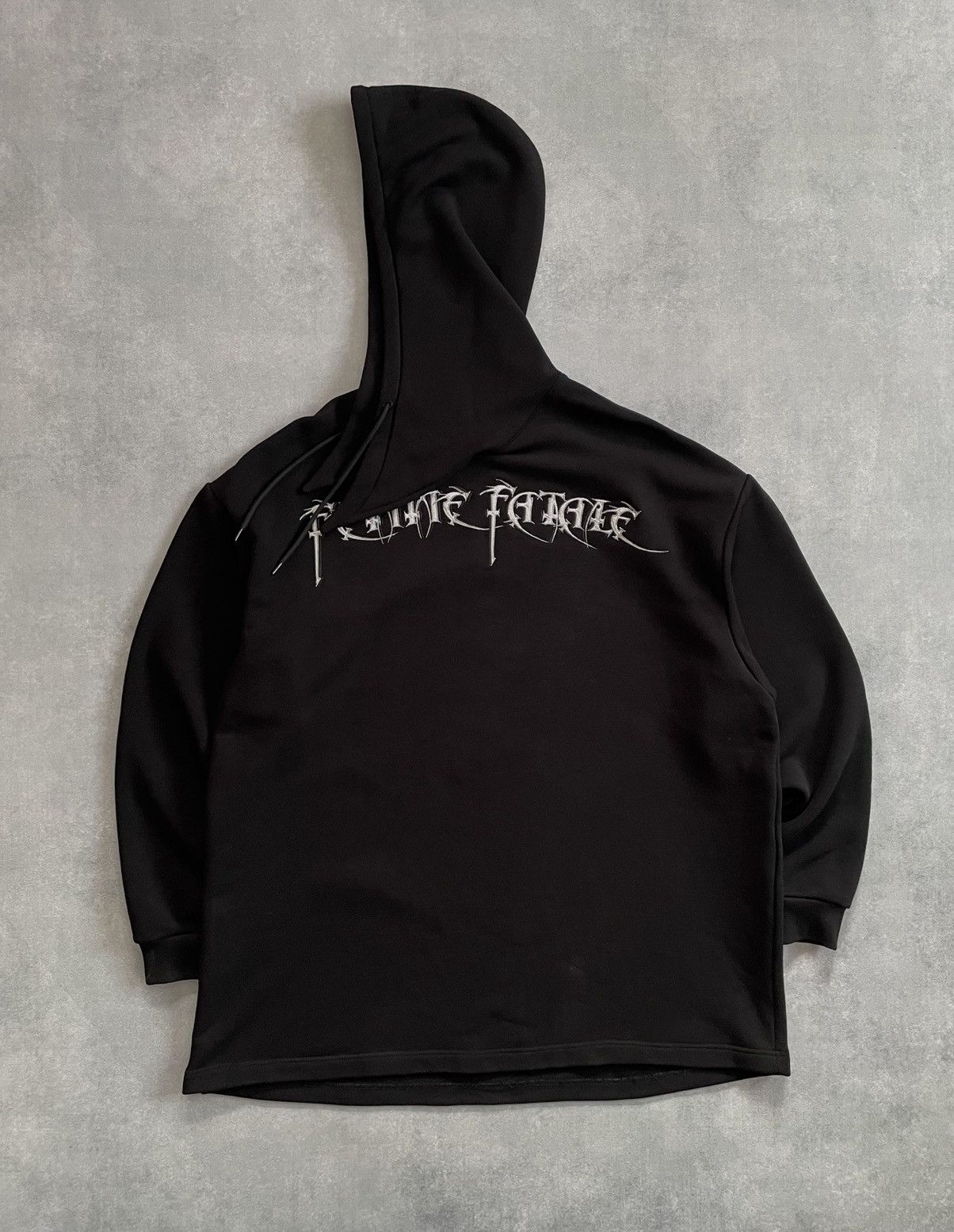 Balenciaga Balenciaga 2017 Femme Fatale Hoodie Size XS / US 0-2 / IT 36-38 - 1 Thumbnail